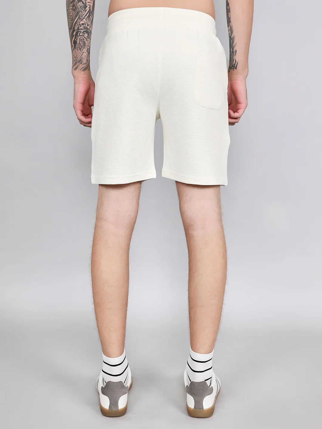 Rock.it Men Cream Solid Regular Fit Shorts - Image 4