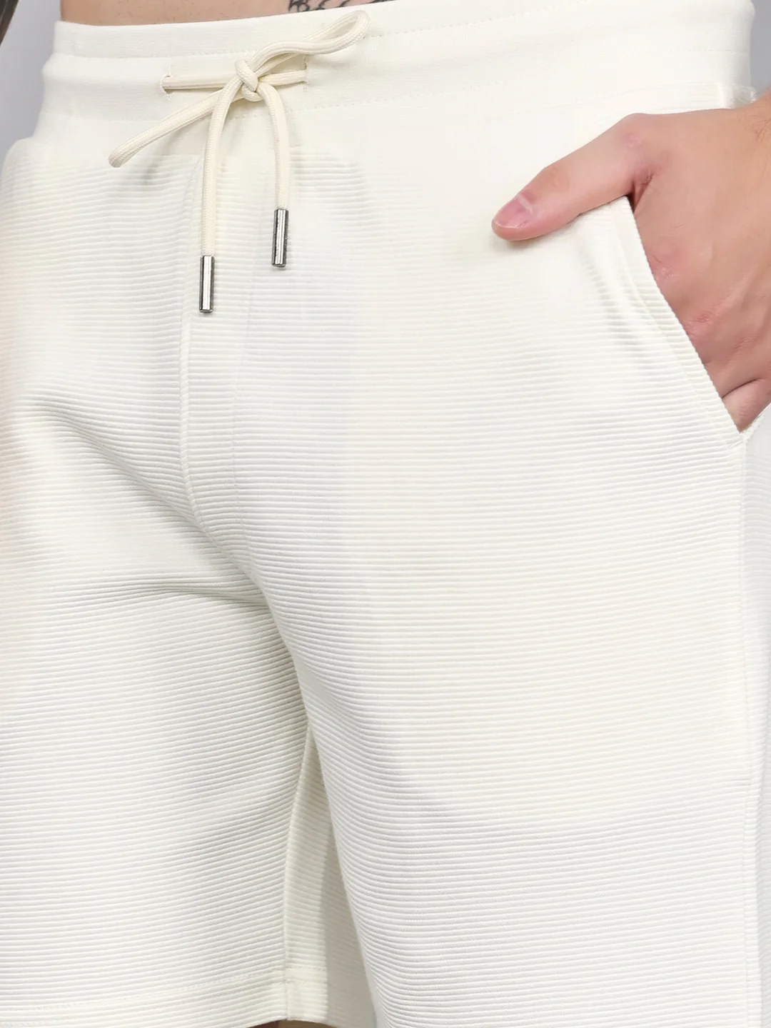 Rock.it Men Cream Solid Regular Fit Shorts - Image 5