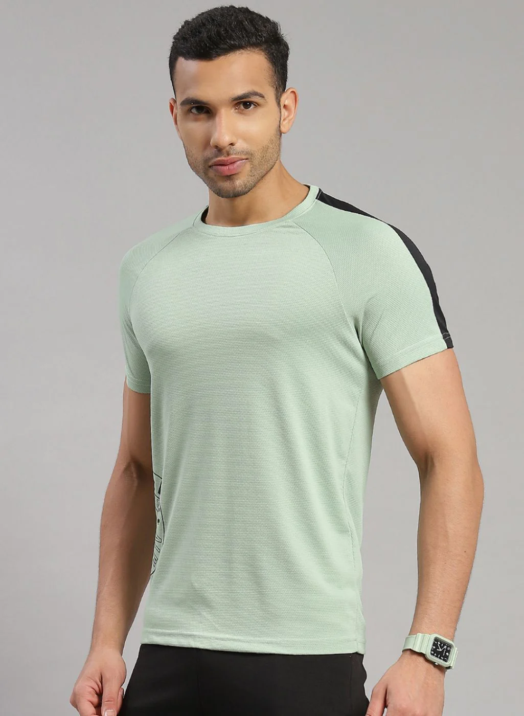 Rock.it Men Green Solid T-Shirt - Image 3