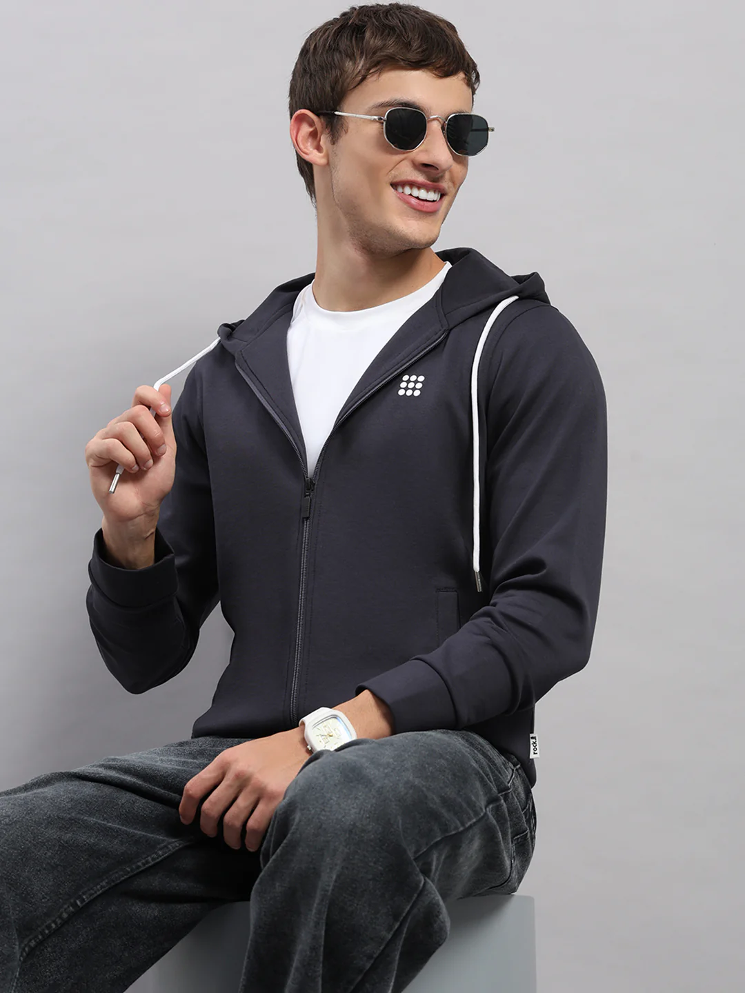 Rock.it Men Grey Solid Hooded Full Sleeve Sweatshirt - Image 6