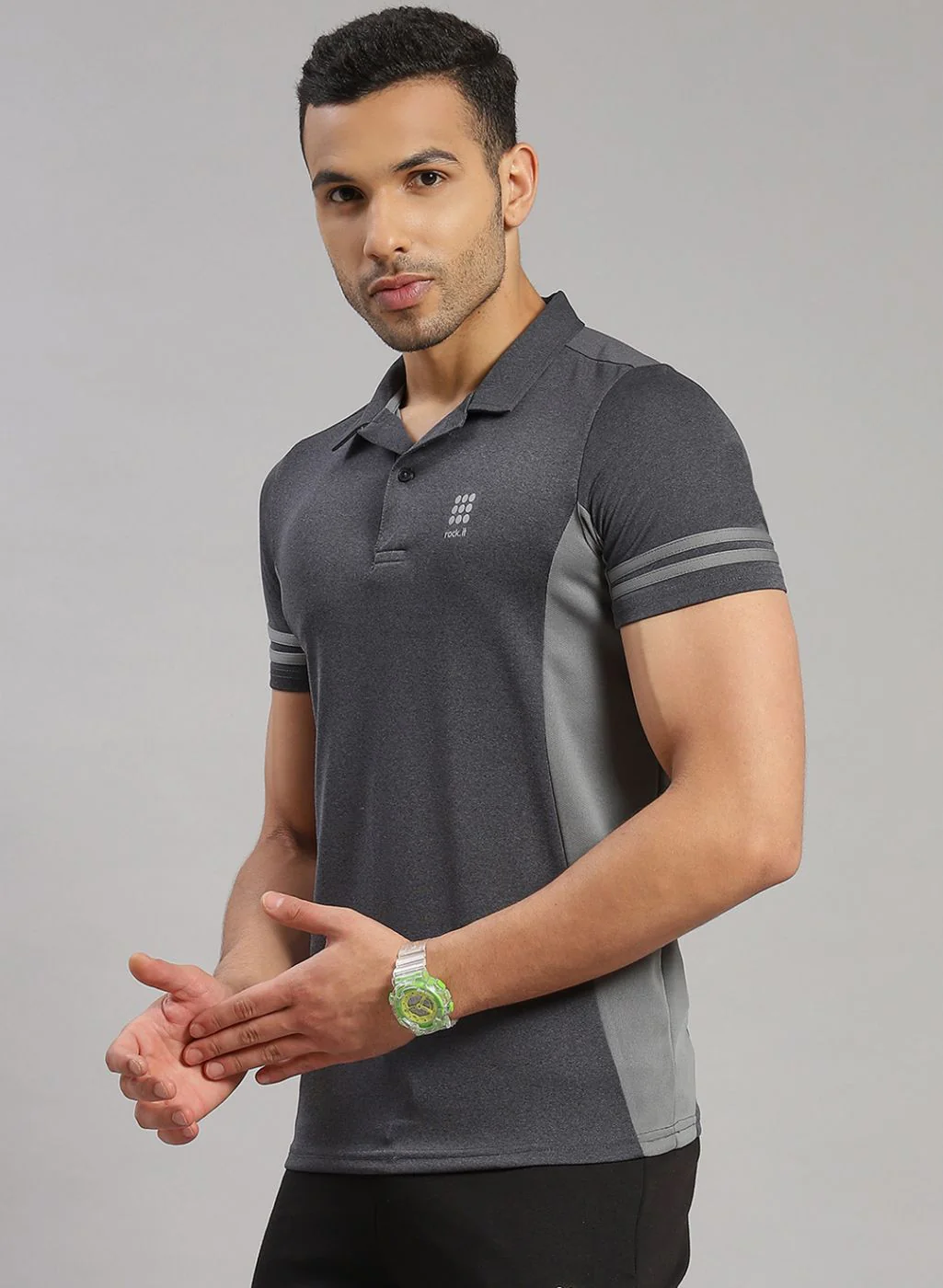 Rock.it Men Grey Solid T-Shirt - Image 3