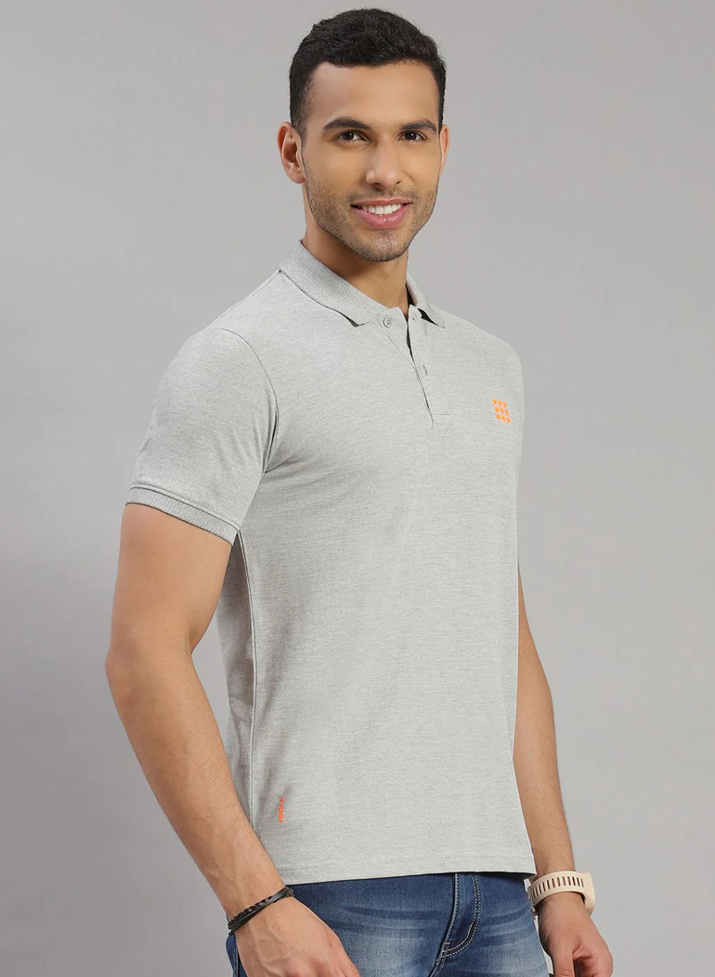 Rock.it Men Grey Solid T-Shirt - Image 4