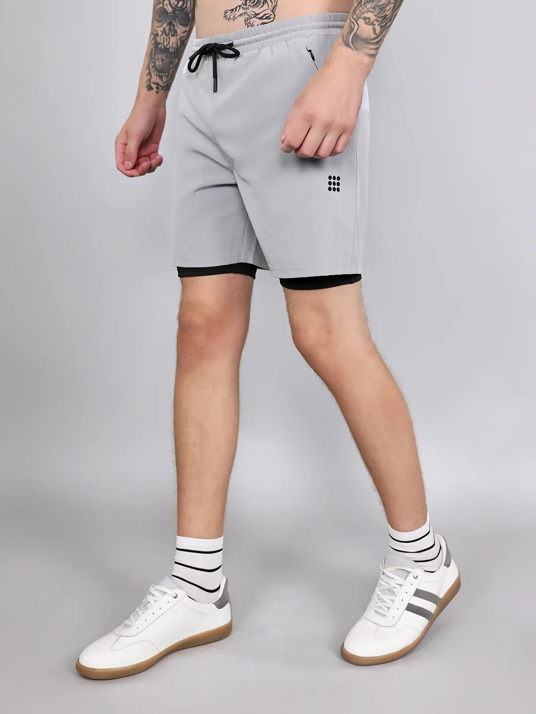 Rock.it Men Light Grey Solid Regular Fit Shorts - Image 2