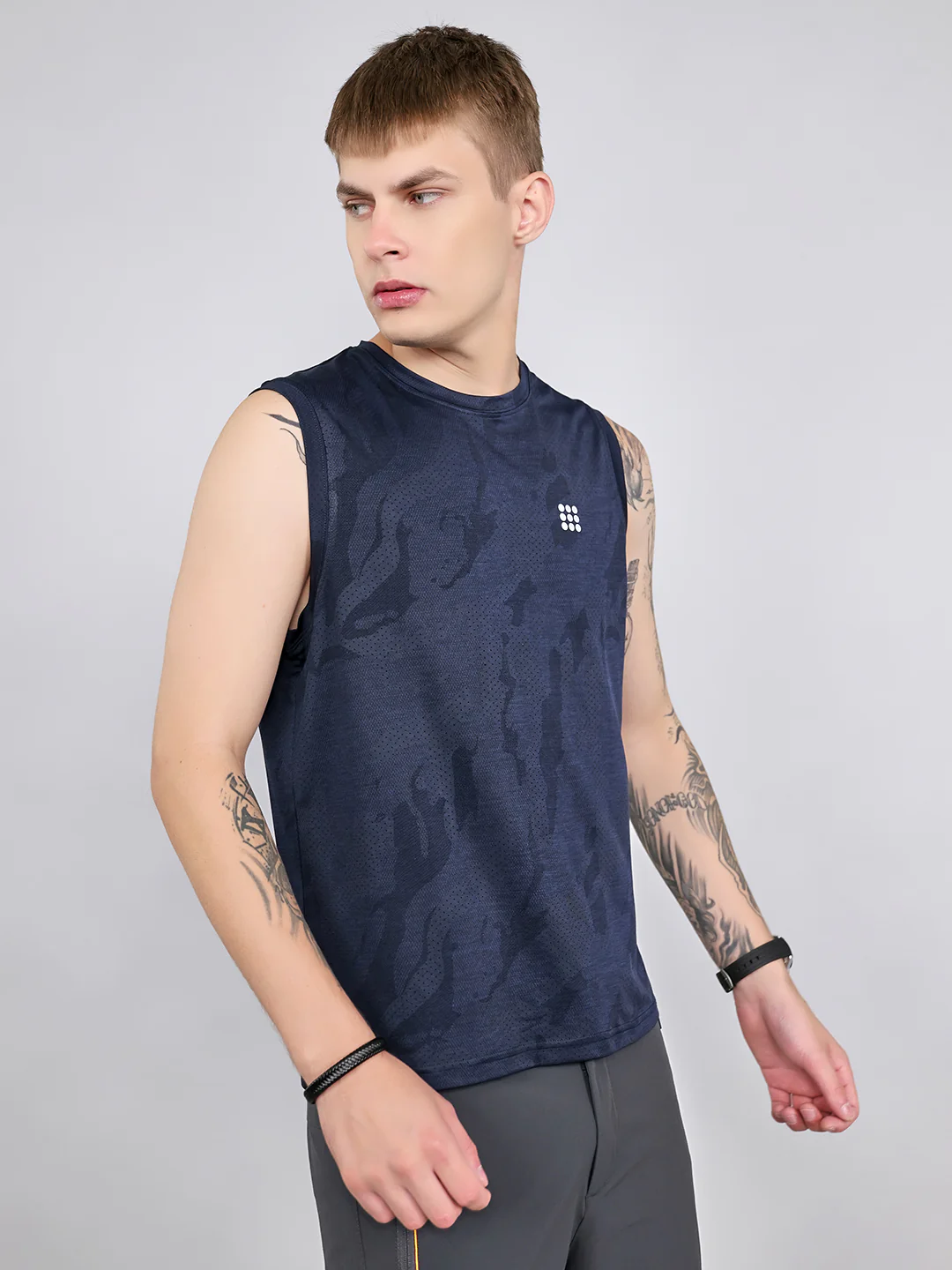 Rock.it Men Navy Blue Jacquard Round Neck Sleeveless T-Shirt - Image 3