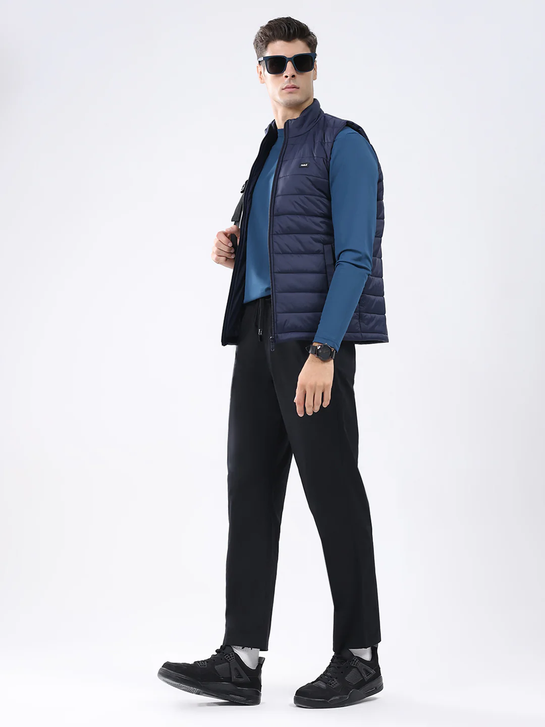 Rock.it Men Navy Blue Solid Collar Sleeveless Jacket - Image 2