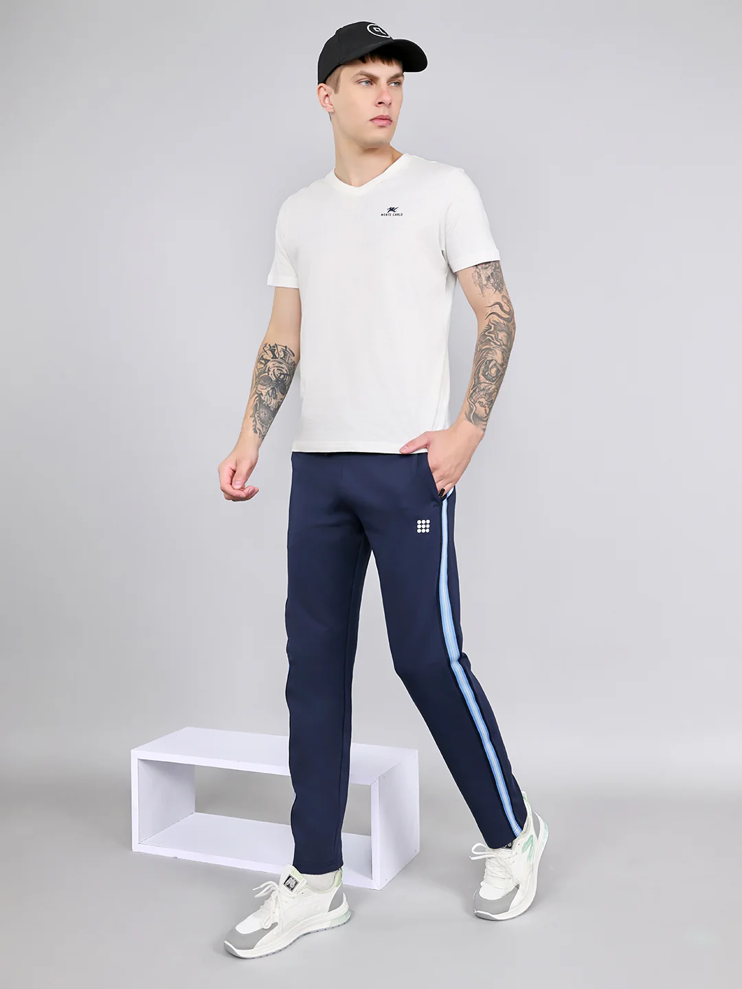 Rock.it Men Navy Blue Solid Smart Fit Lower - Image 6