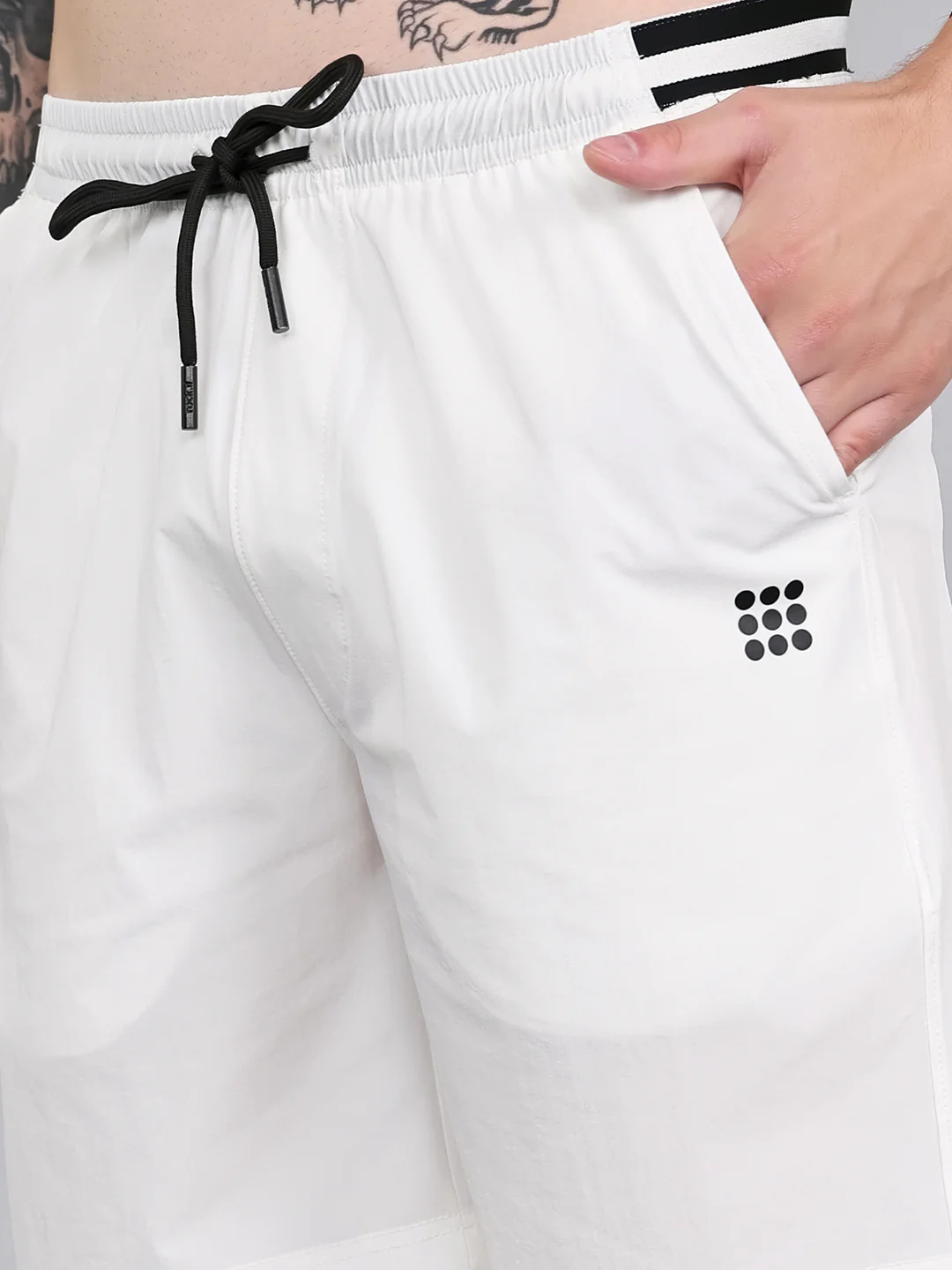 Rock.it Men Off White Solid Regular Fit Shorts - Image 5