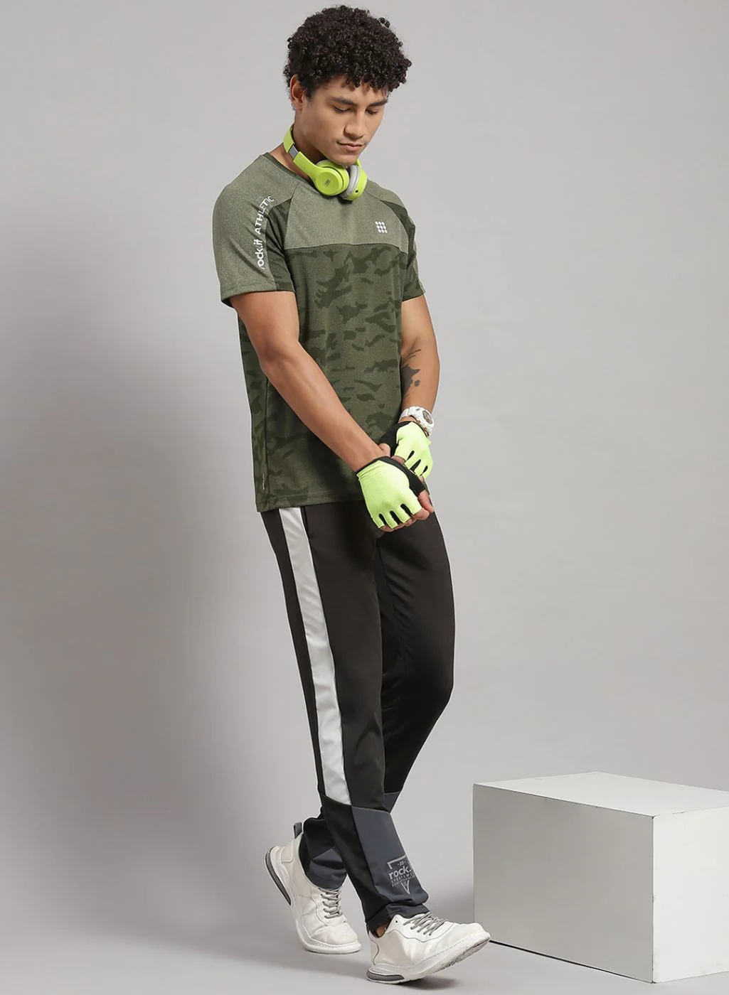 Rock.it Men Olive Printed T-Shirt - Image 5