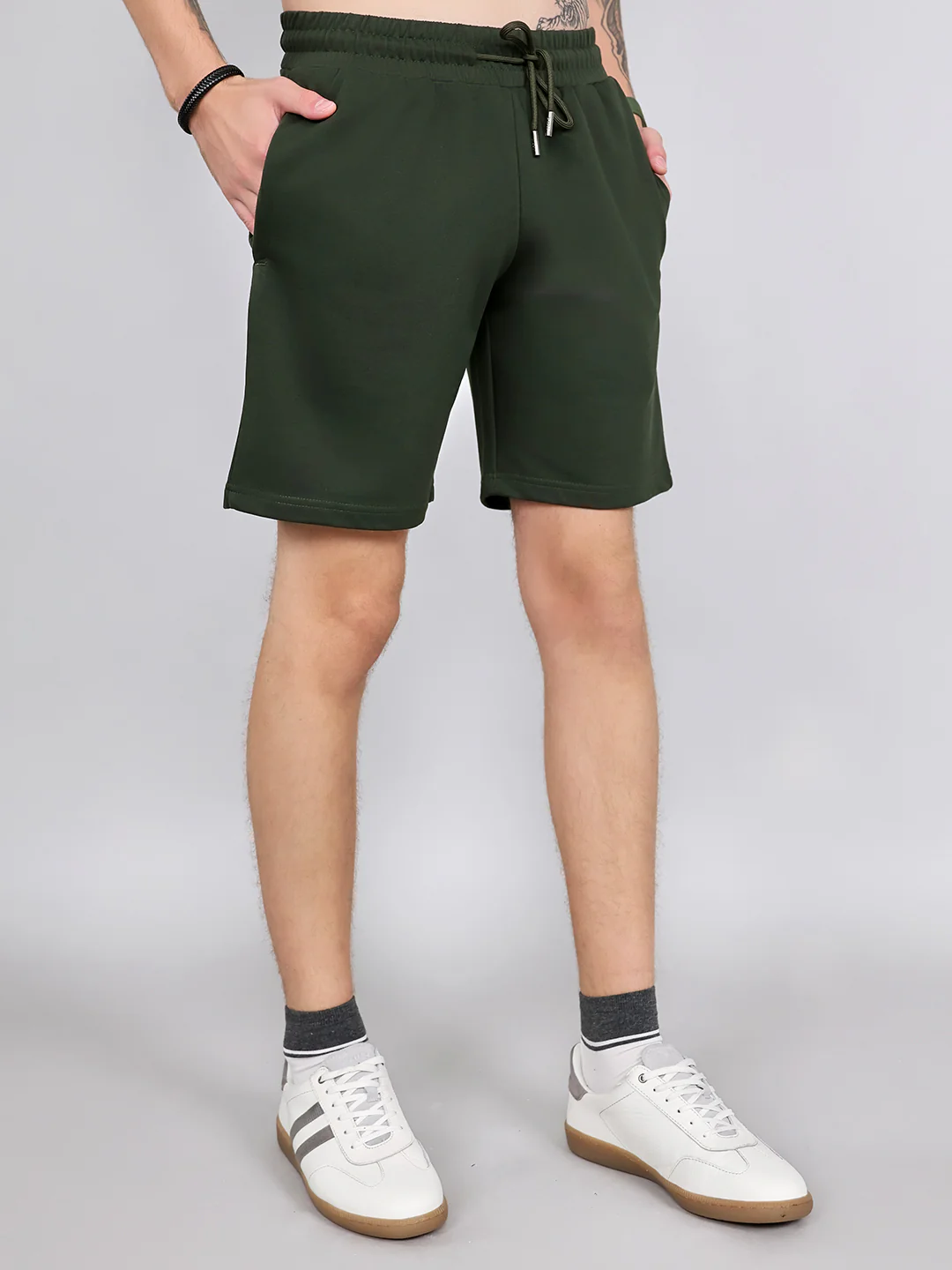 Rock.it Men Olive Solid Regular Fit Shorts - Image 3