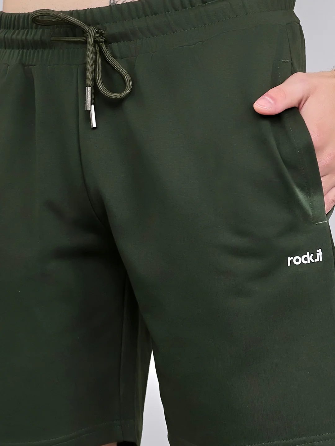 Rock.it Men Olive Solid Regular Fit Shorts - Image 5