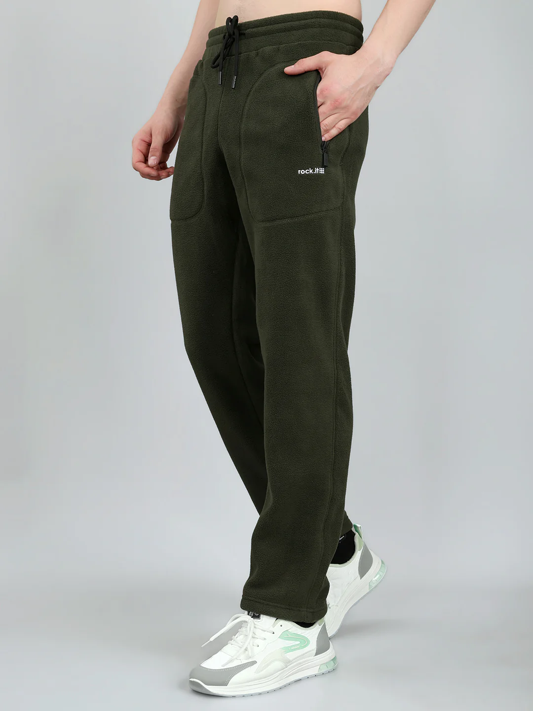 Rock.it Men Olive Solid Regular Fit Winter Lower - Image 3