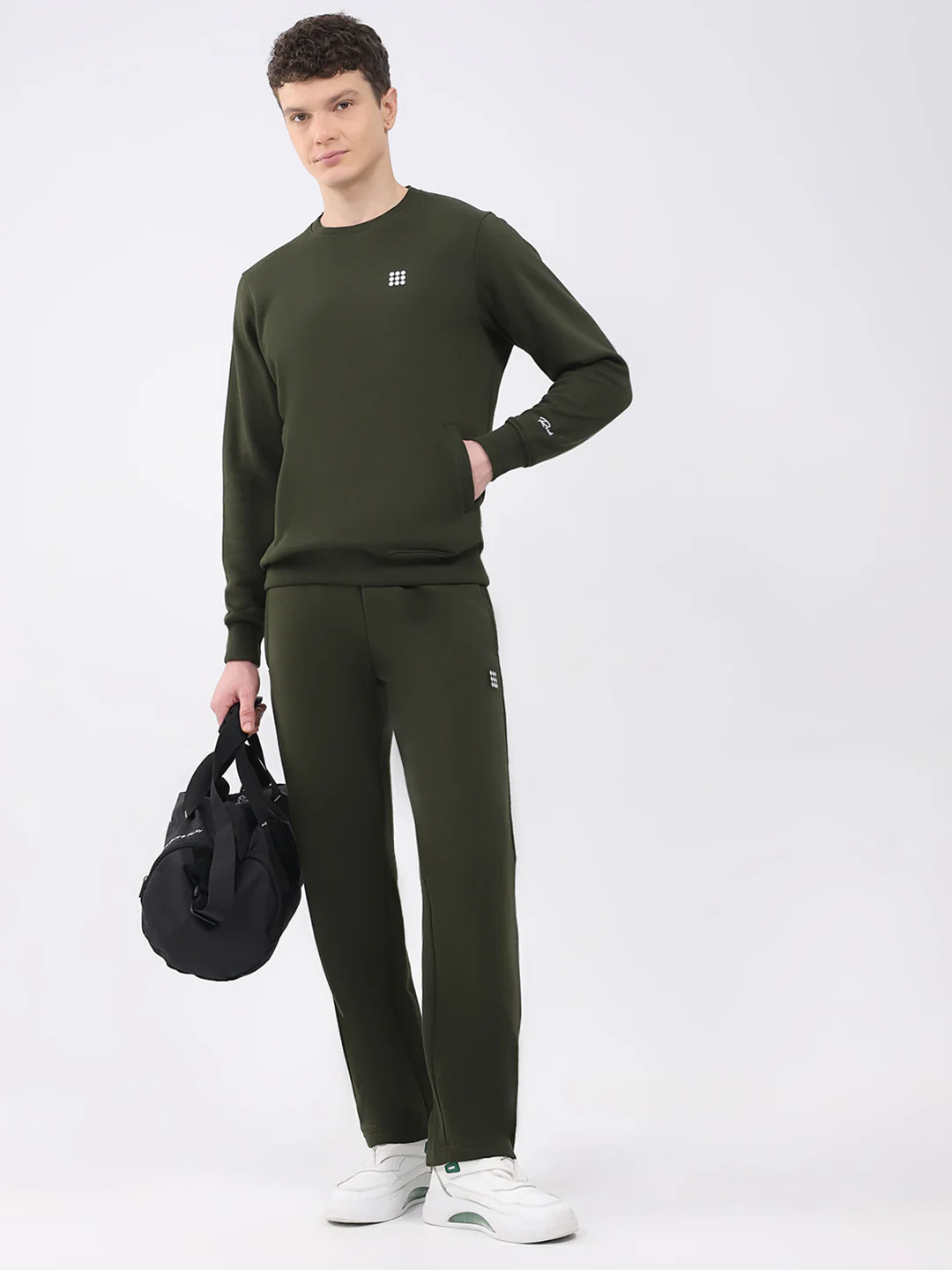 Rock.it Men Olive Solid Round Neck Sleeveless Winter Tracksuit - Image 2