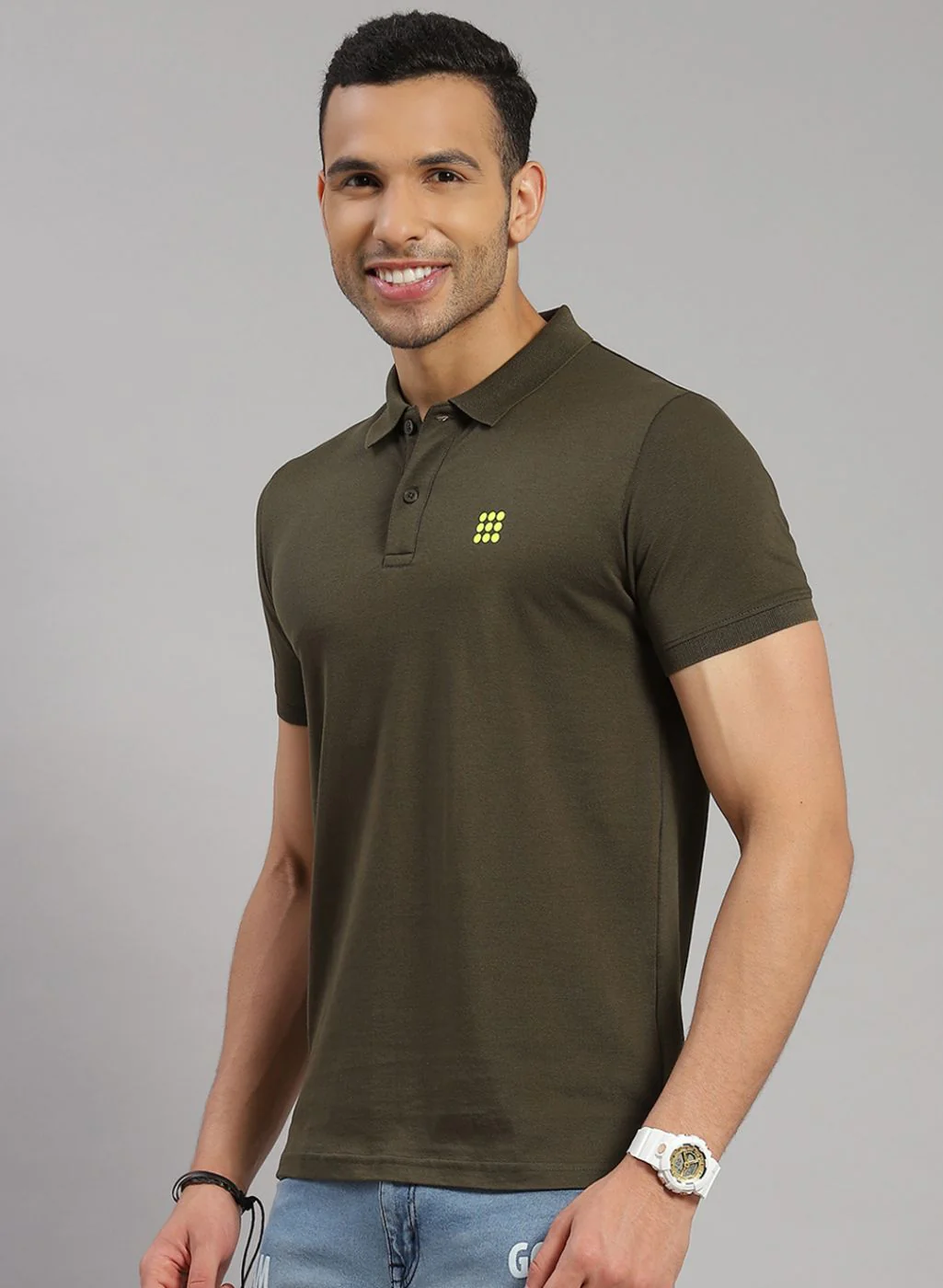Rock.it Men Olive Solid T-Shirt - Image 3