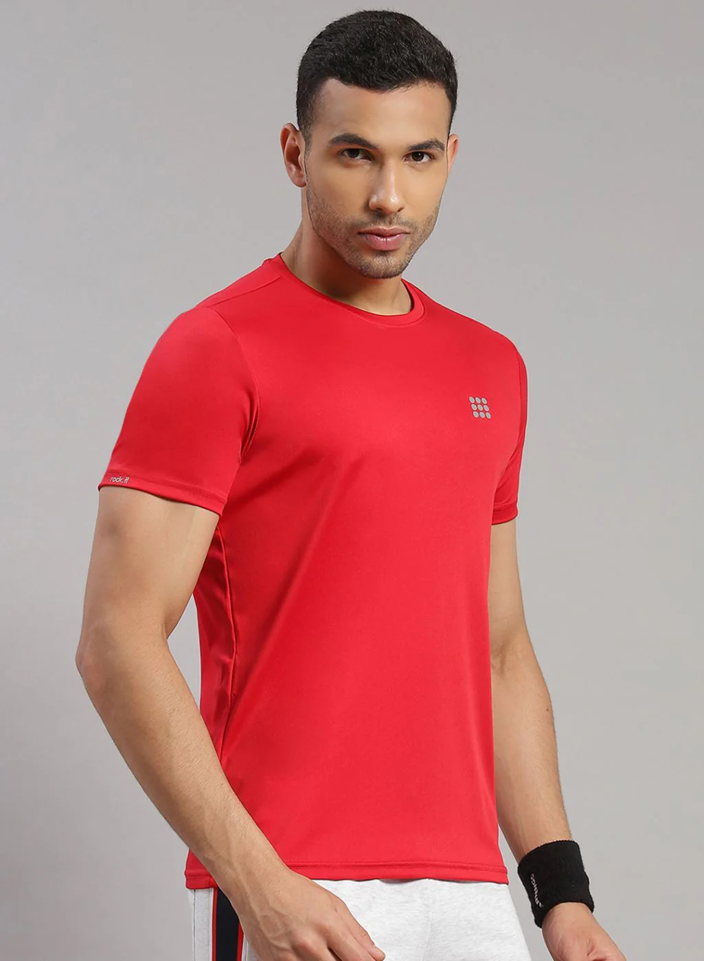 Rock.it Men Red Solid T-Shirt - Image 4