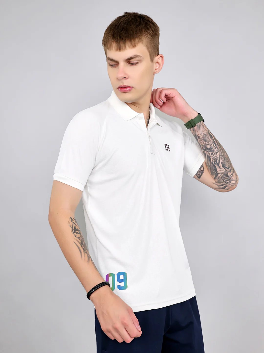 Rock.it Men White Solid Collar Half Sleeve T-Shirt - Image 3