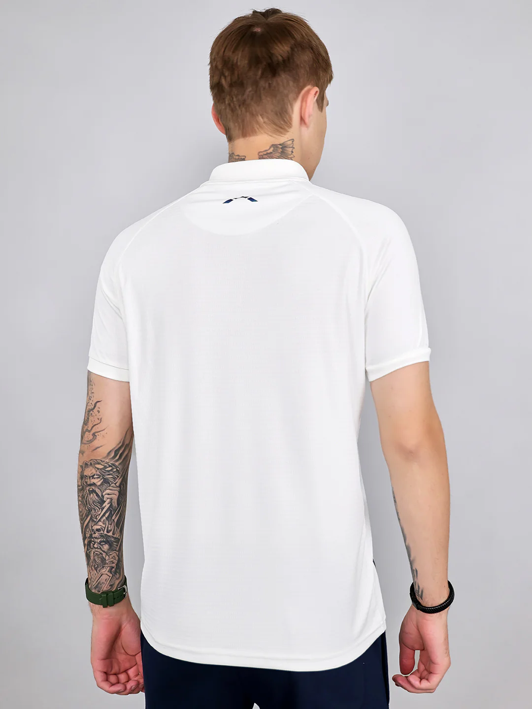 Rock.it Men White Solid Collar Half Sleeve T-Shirt - Image 4