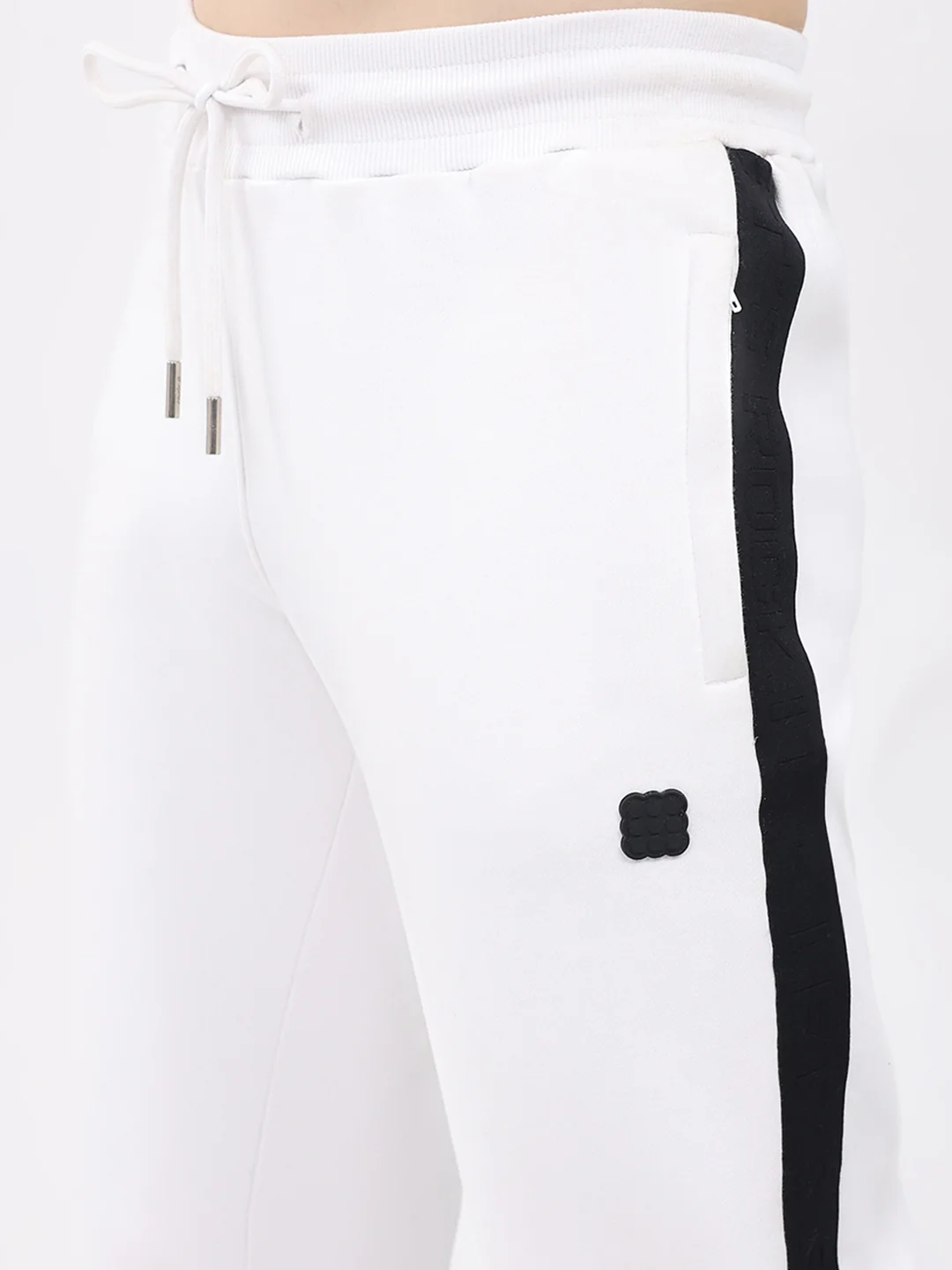 Rock.it Men White Solid Round Neck Full Sleeve Winter Tracksuit - Image 8