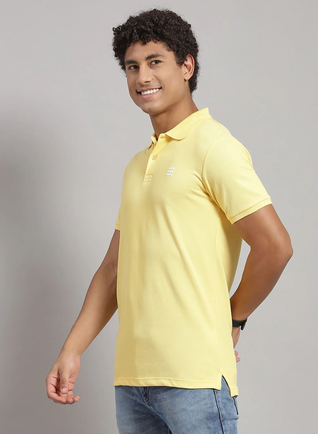 Rock.it Men Yellow Solid T-Shirt - Image 2