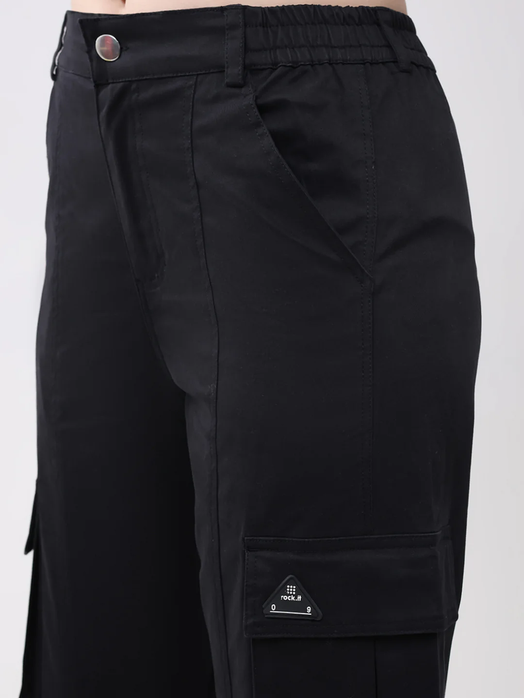 Rock.it Women Black Solid Straight Fit Cargo - Image 6
