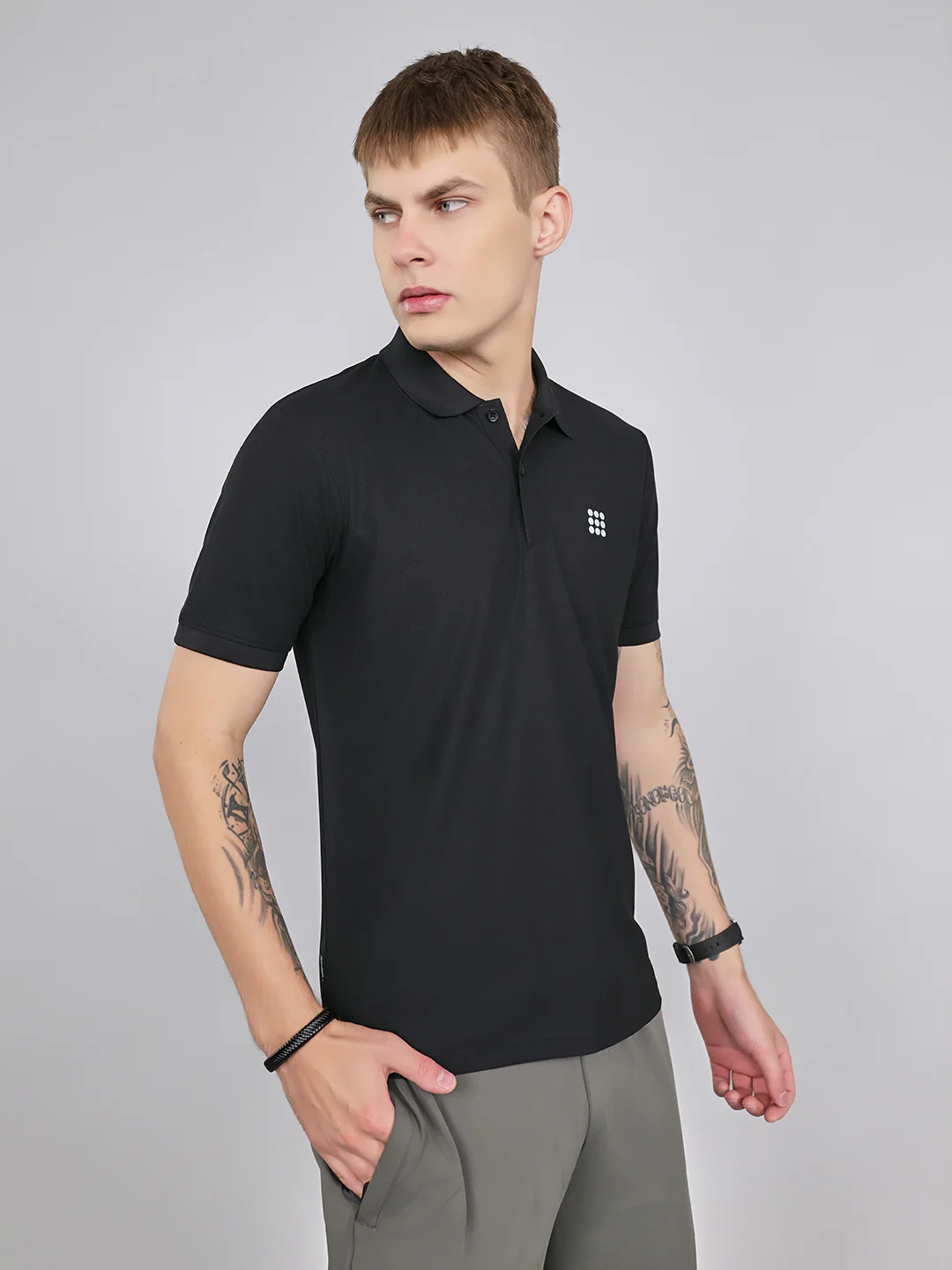Rock.it Men Black Solid Collar Half Sleeve T-Shirt - Image 3