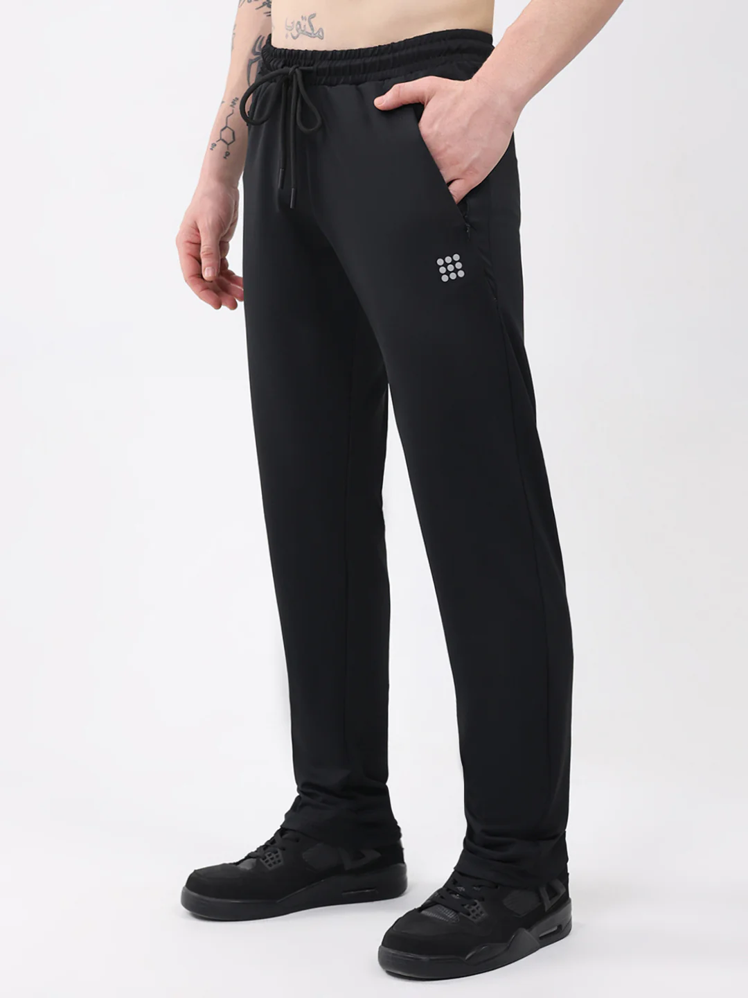 Rock.it Men Black Solid Mock Neck Full Sleeve Winter Tracksuit - Image 6
