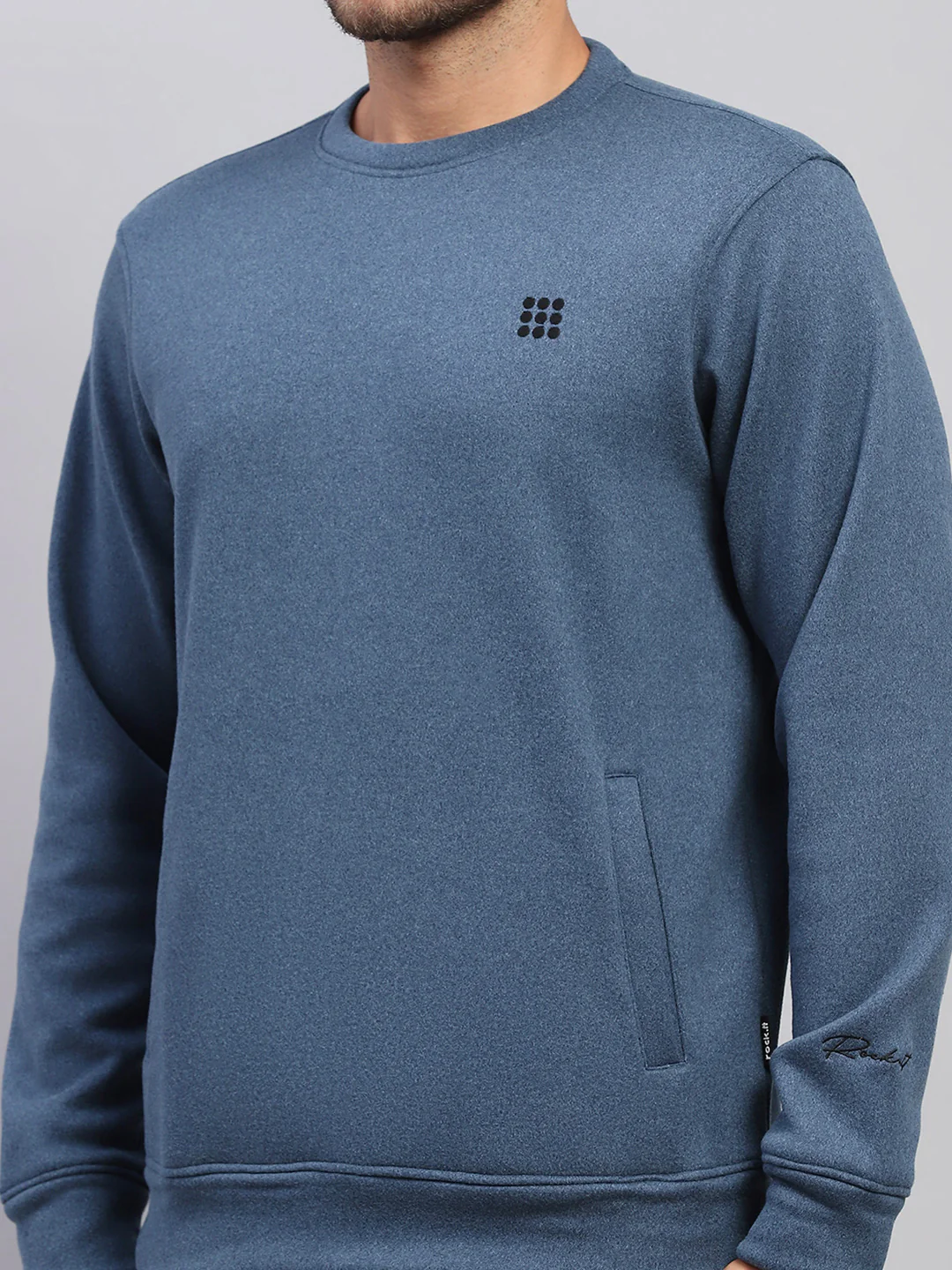 Rock.it Men Dark Blue Solid Round Neck Sleeveless Winter Tracksuit - Image 7