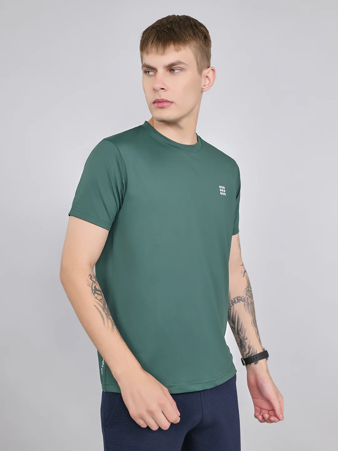 Rock.it Men Green Solid Round Neck Half Sleeve T-Shirt - Image 3