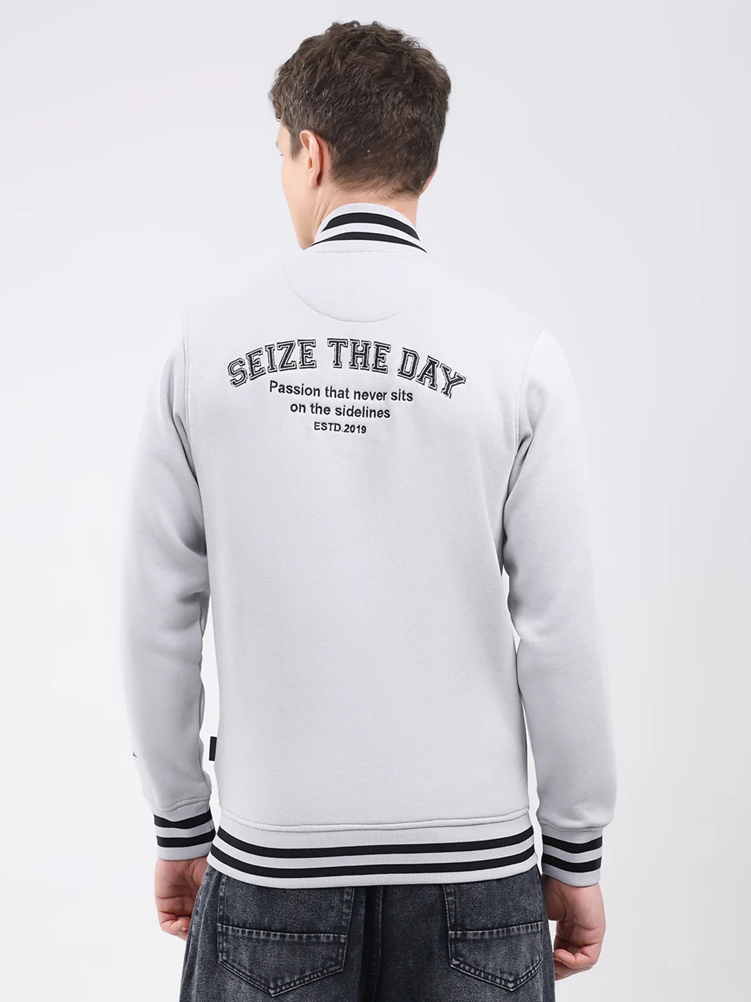 Rock.it Men Grey Solid Band Neck Full Sleeve Sweatshirt - Image 5