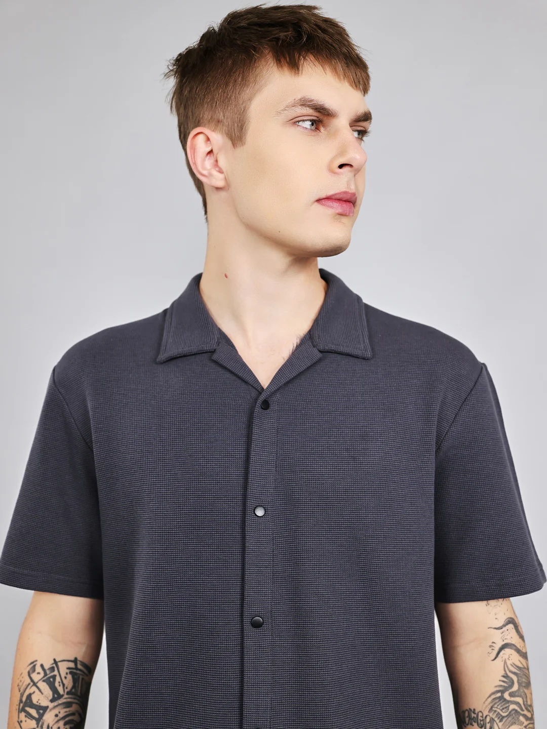 Rock.it Men Grey Solid Collar Half Sleeve Cords Set - Image 5