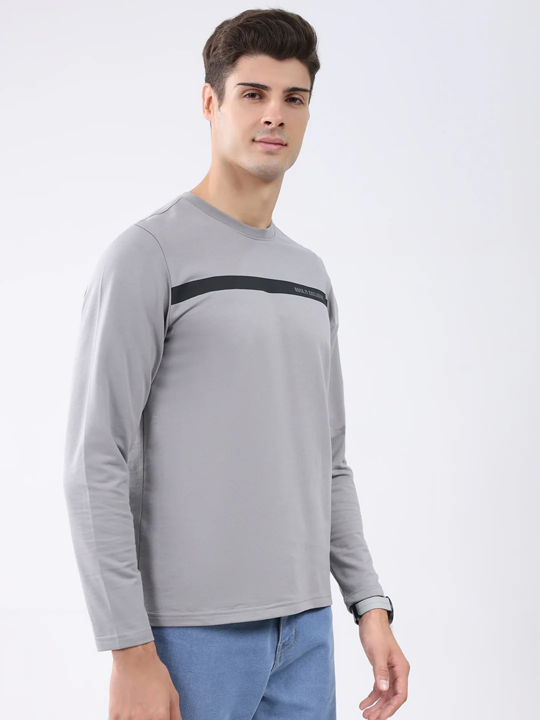 Rock.it Men Grey Solid Round Neck Full Sleeve Winter T-Shirt - Image 4