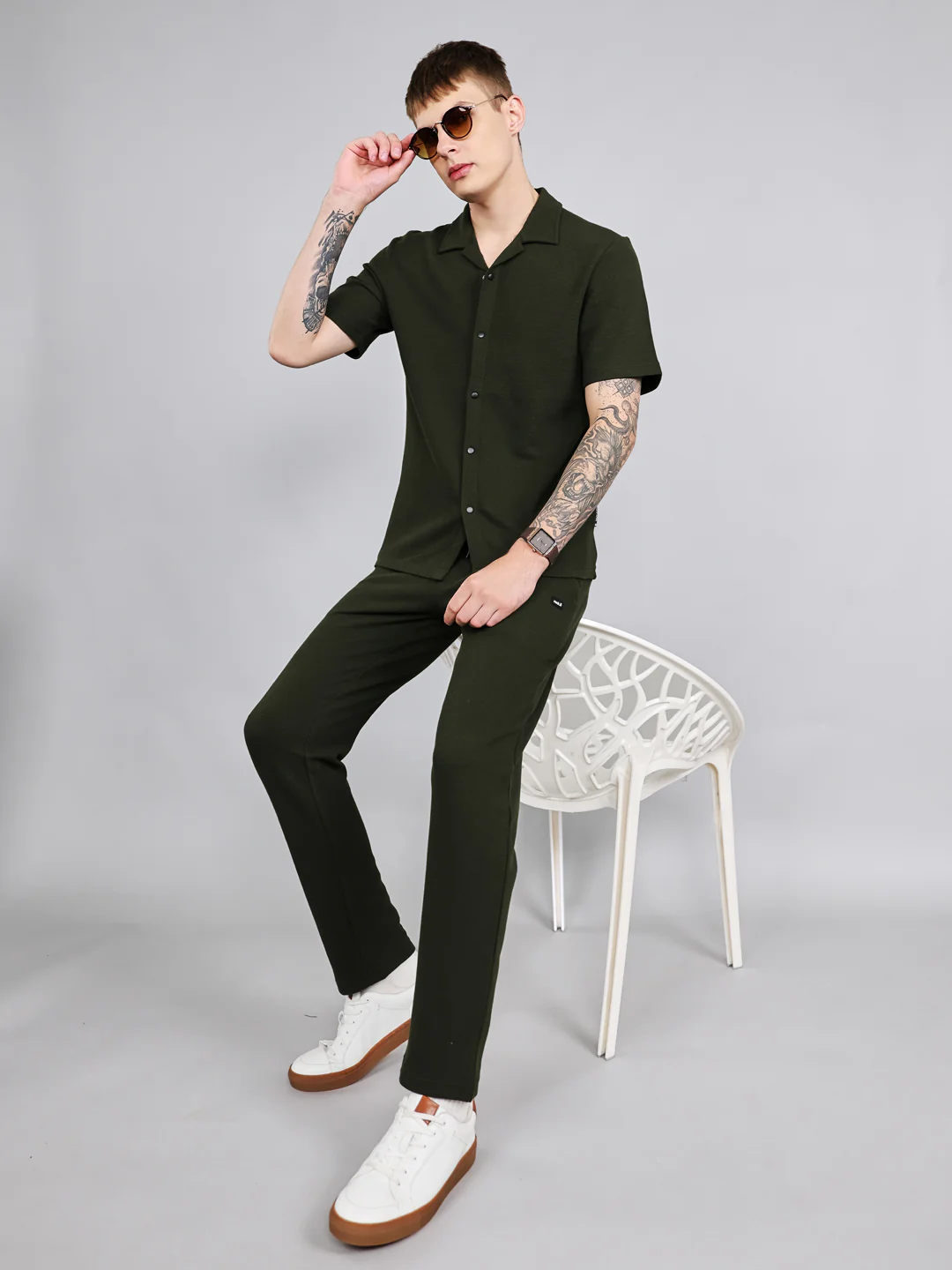 Rock.it Men Olive Solid Collar Half Sleeve Cords Set - Image 8