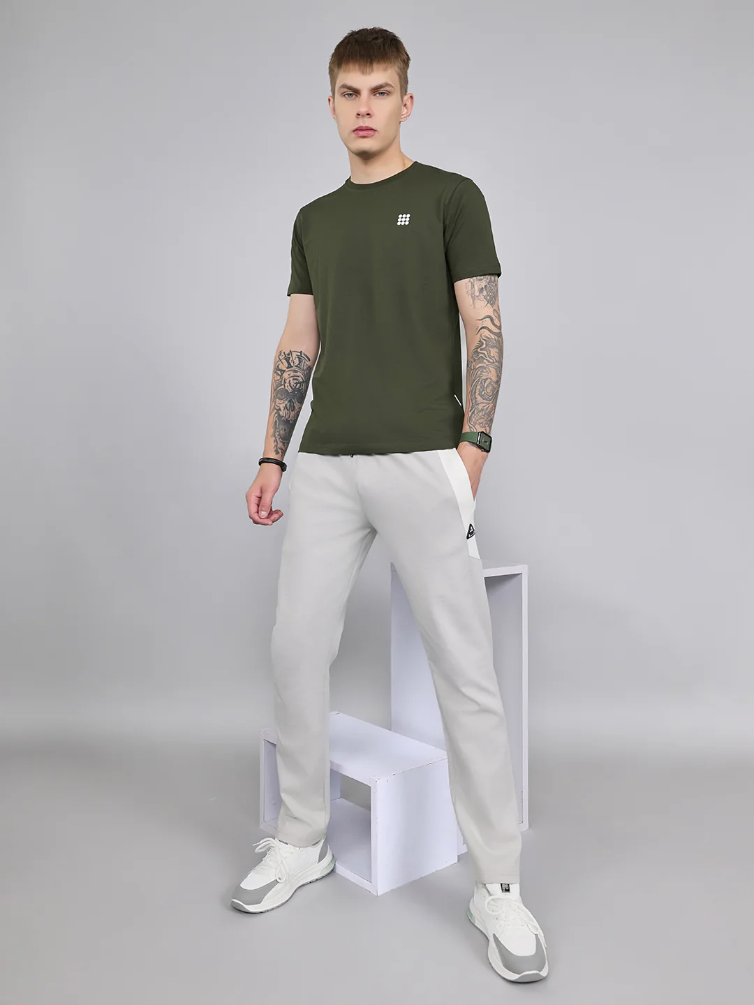 Rock.it Men Olive Solid Round Neck Half Sleeve T-Shirt - Image 7