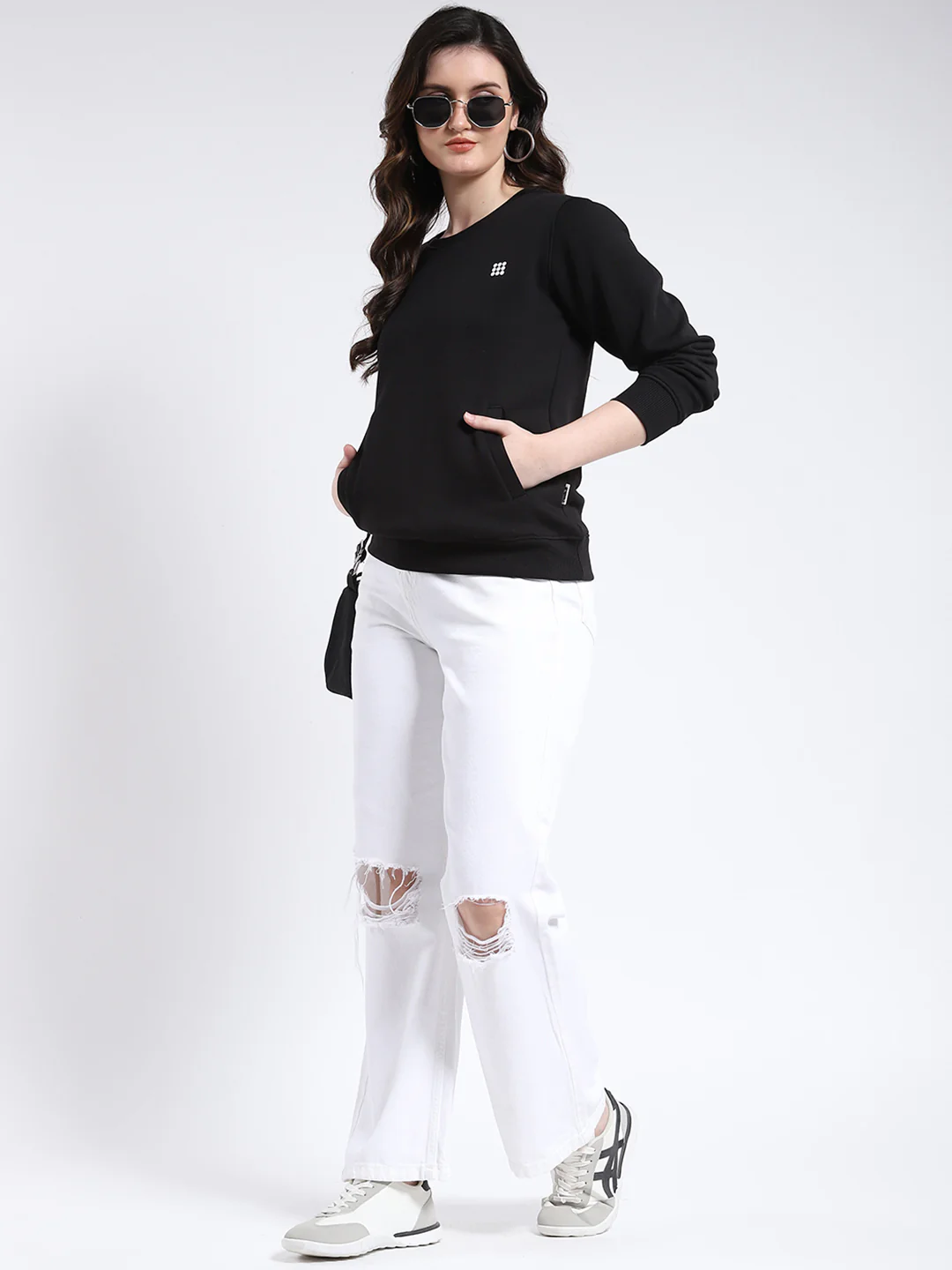 Rock.it Women Black Solid Round Neck Full Sleeve Sweatshirt - Image 2