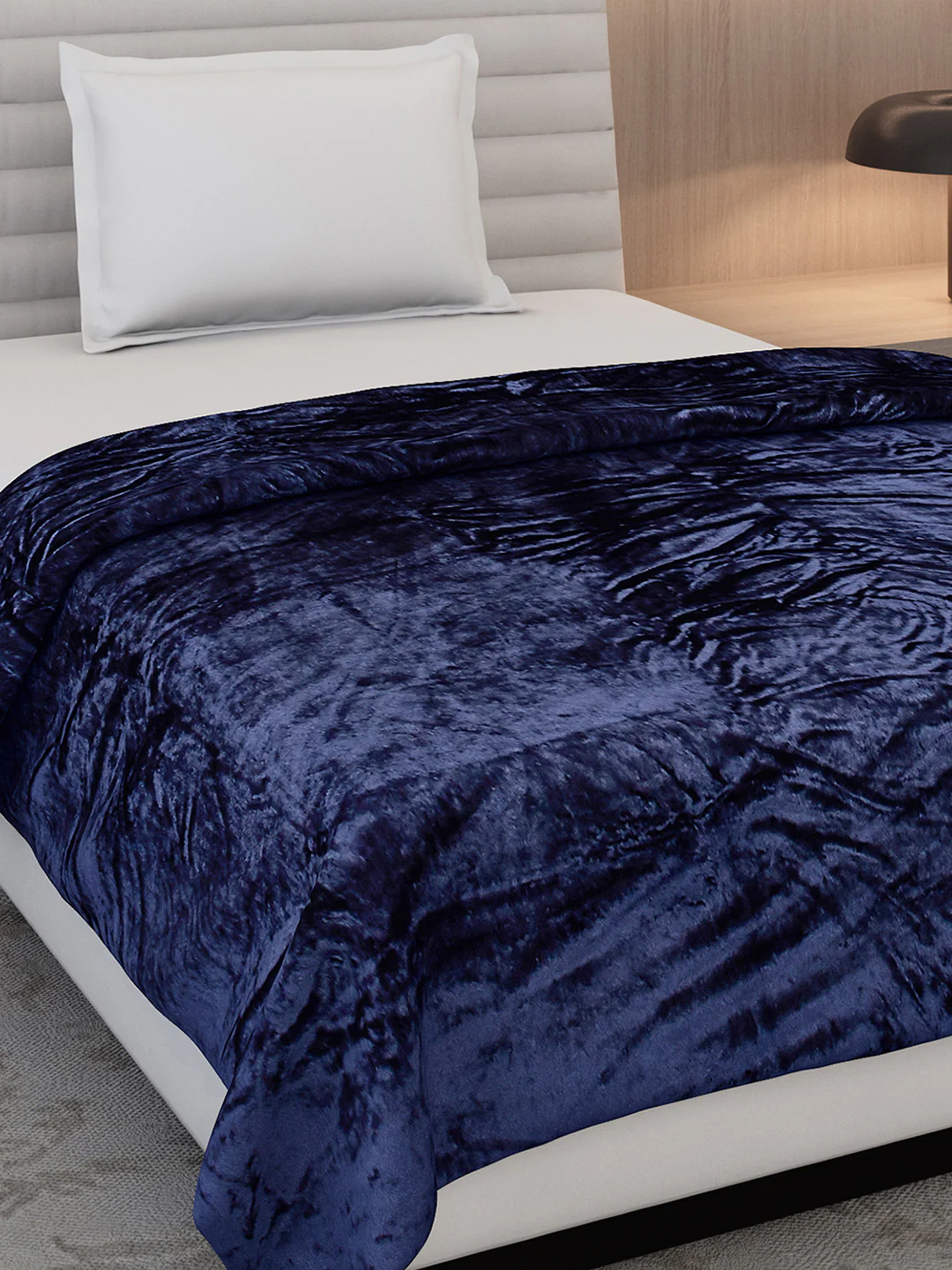 Solid Single Bed 300 GSM Blanket for AC Room - (Vivid) - Image 4