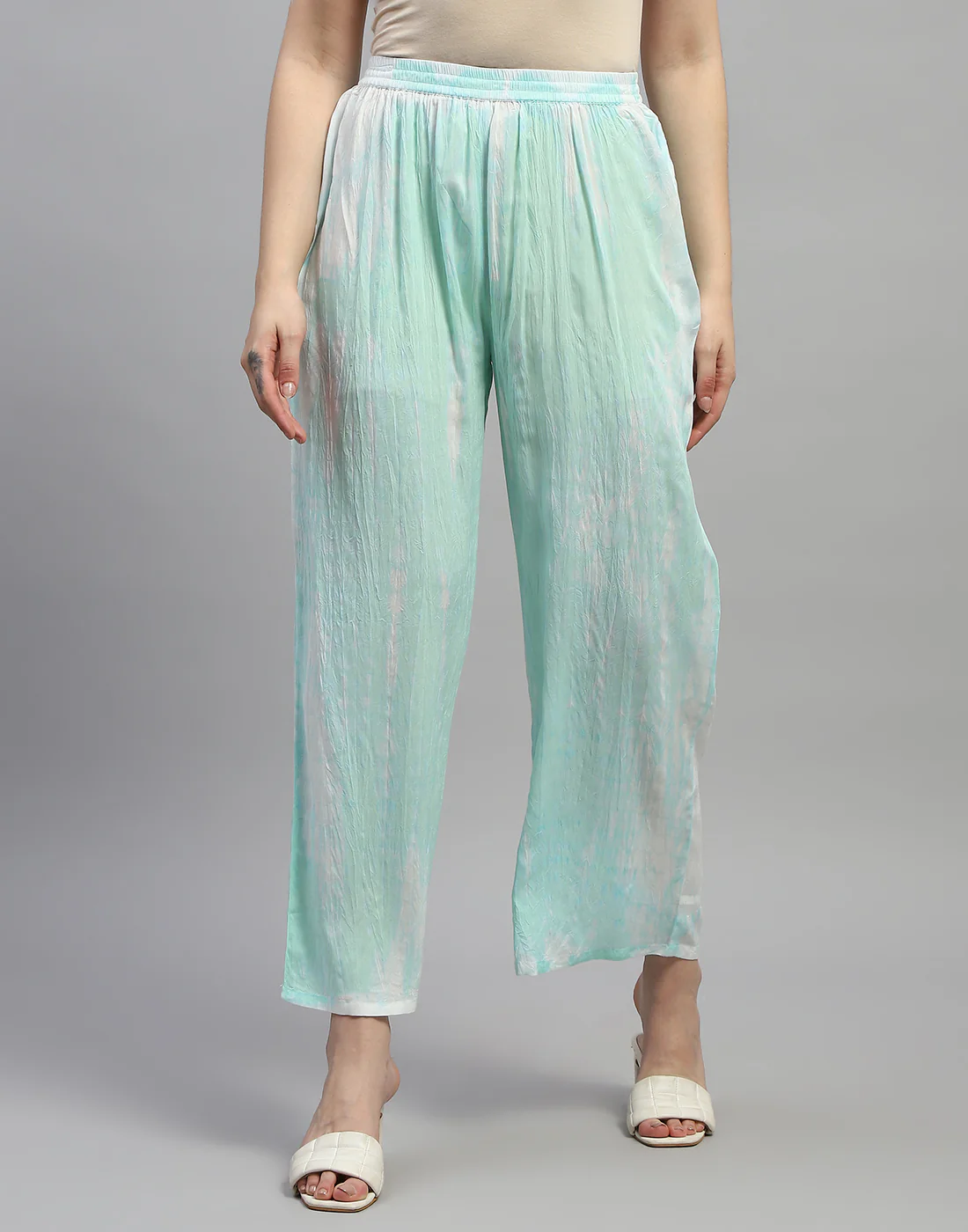 Women Aqua Blue Embroidered V Neck 3/4 Sleeve Cords Set - Image 7
