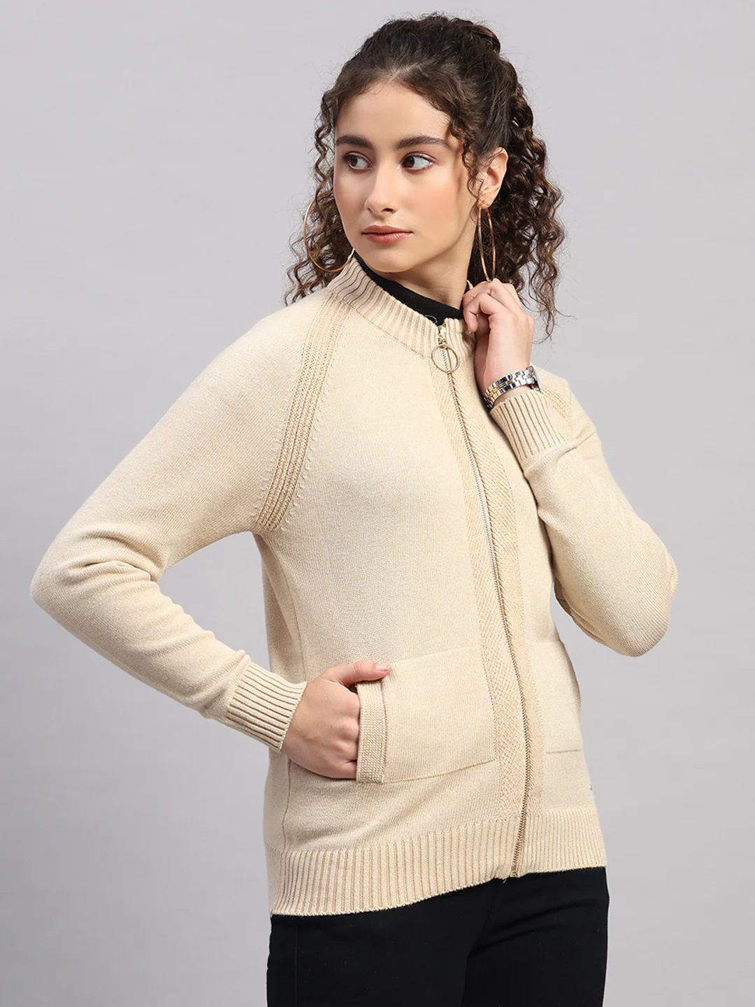 Women Beige Jaquard Round Neck Full Sleeve Cardigan - Image 4