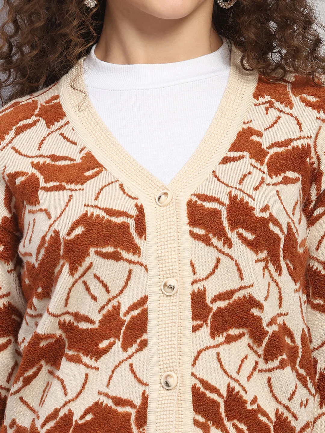 Women Beige Jaquard V Neck Full Sleeve Cardigan - Image 6
