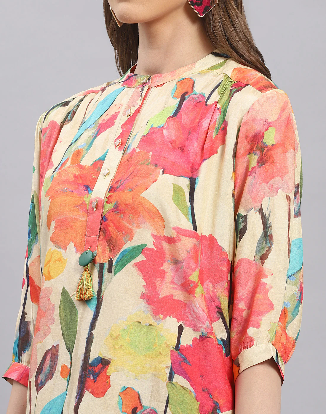 Women Beige Printed Mandarin Collar Half Sleeve Tunic - Image 2