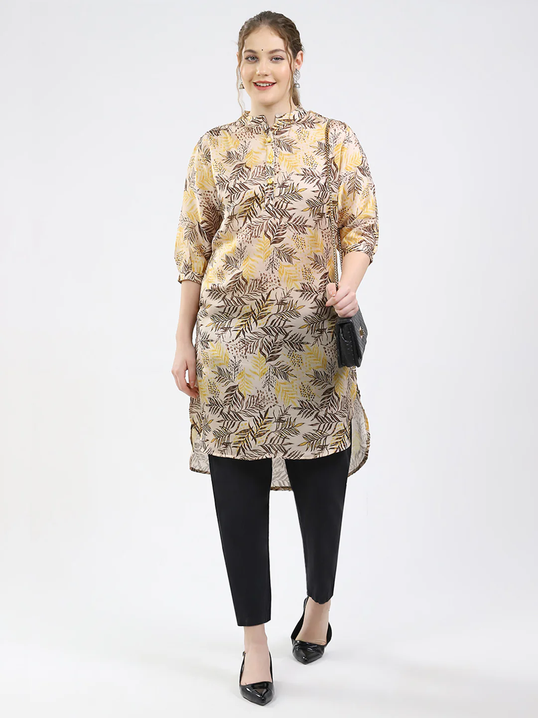 Women Beige Printed Round Neck 3/4th Sleeve Winter Kurti - Image 2