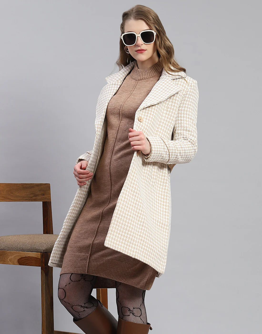 Women Beige Self Design Lapel Collar Full Sleeve Coat - Image 6