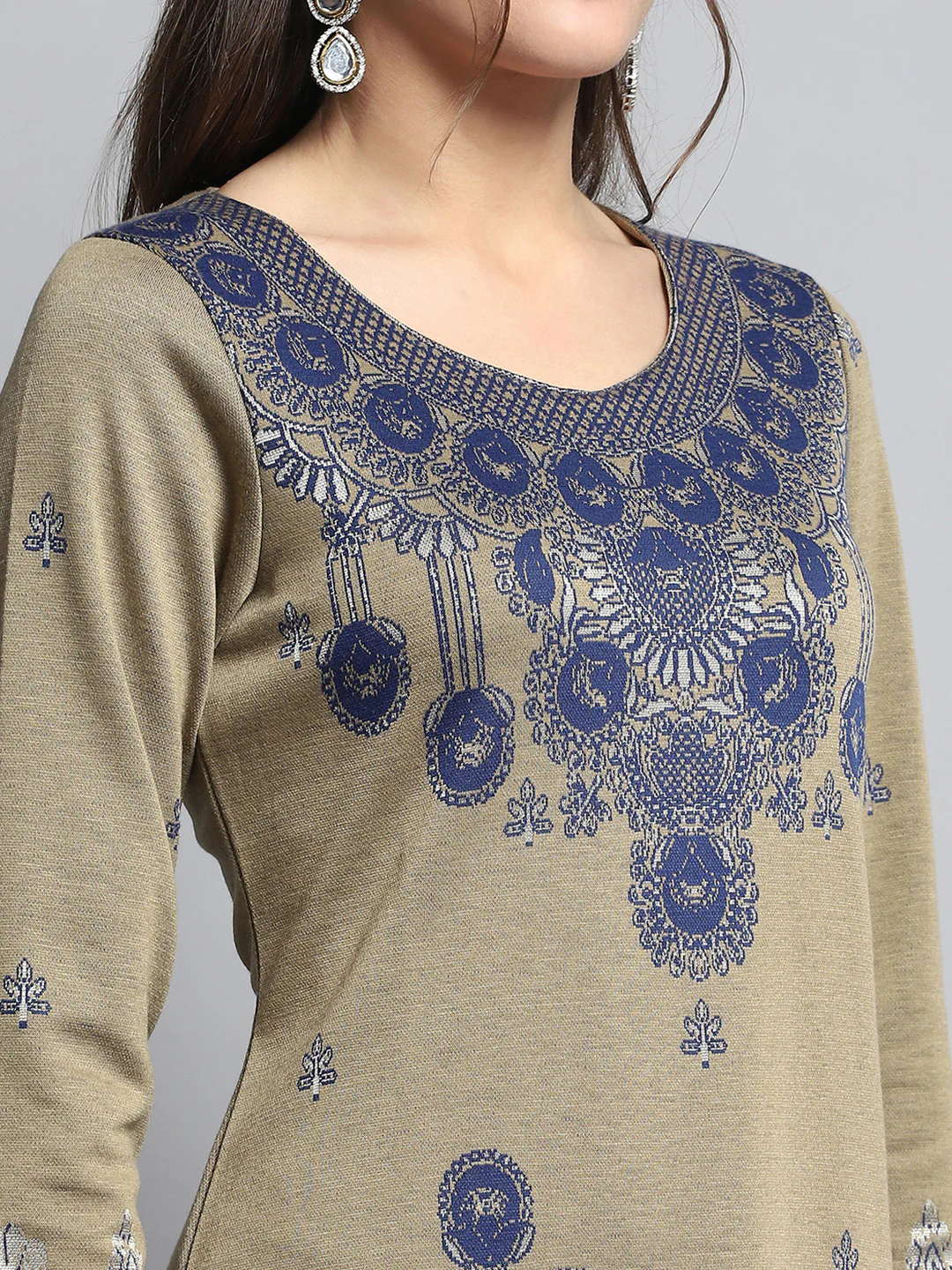 Women Beige Self Design Round Neck Full Sleeve Kurti Set for Winter - Image 6