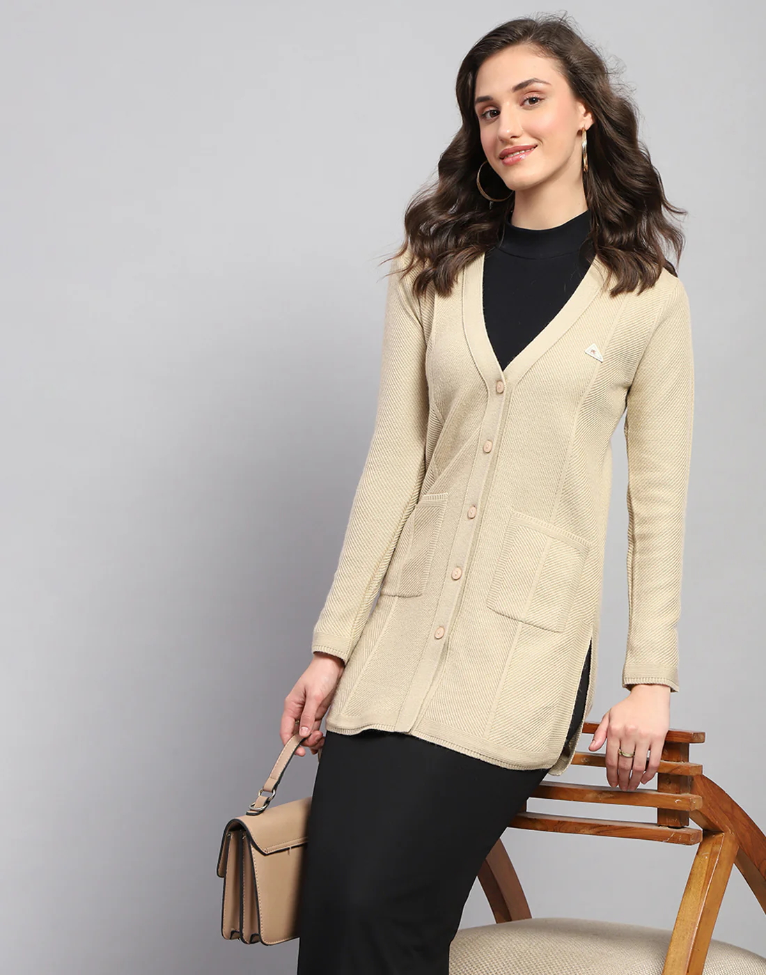 Women Beige Self Design V Neck Full Sleeve Cardigan - Image 2