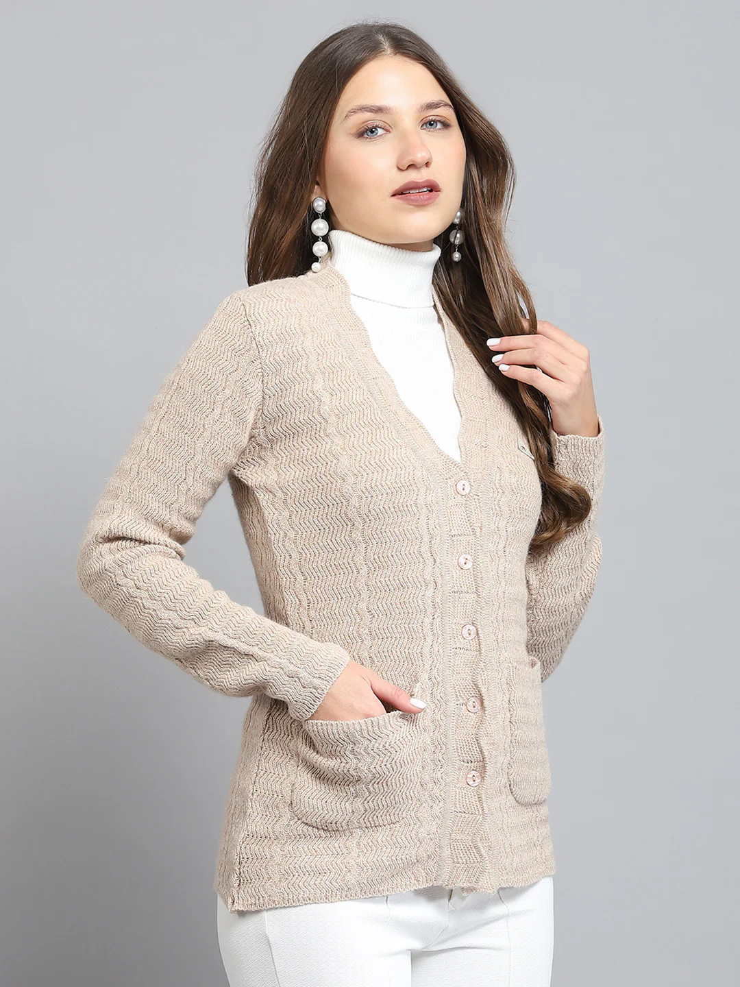 Women Beige Self Design V Neck Full Sleeve Cardigan - Image 4