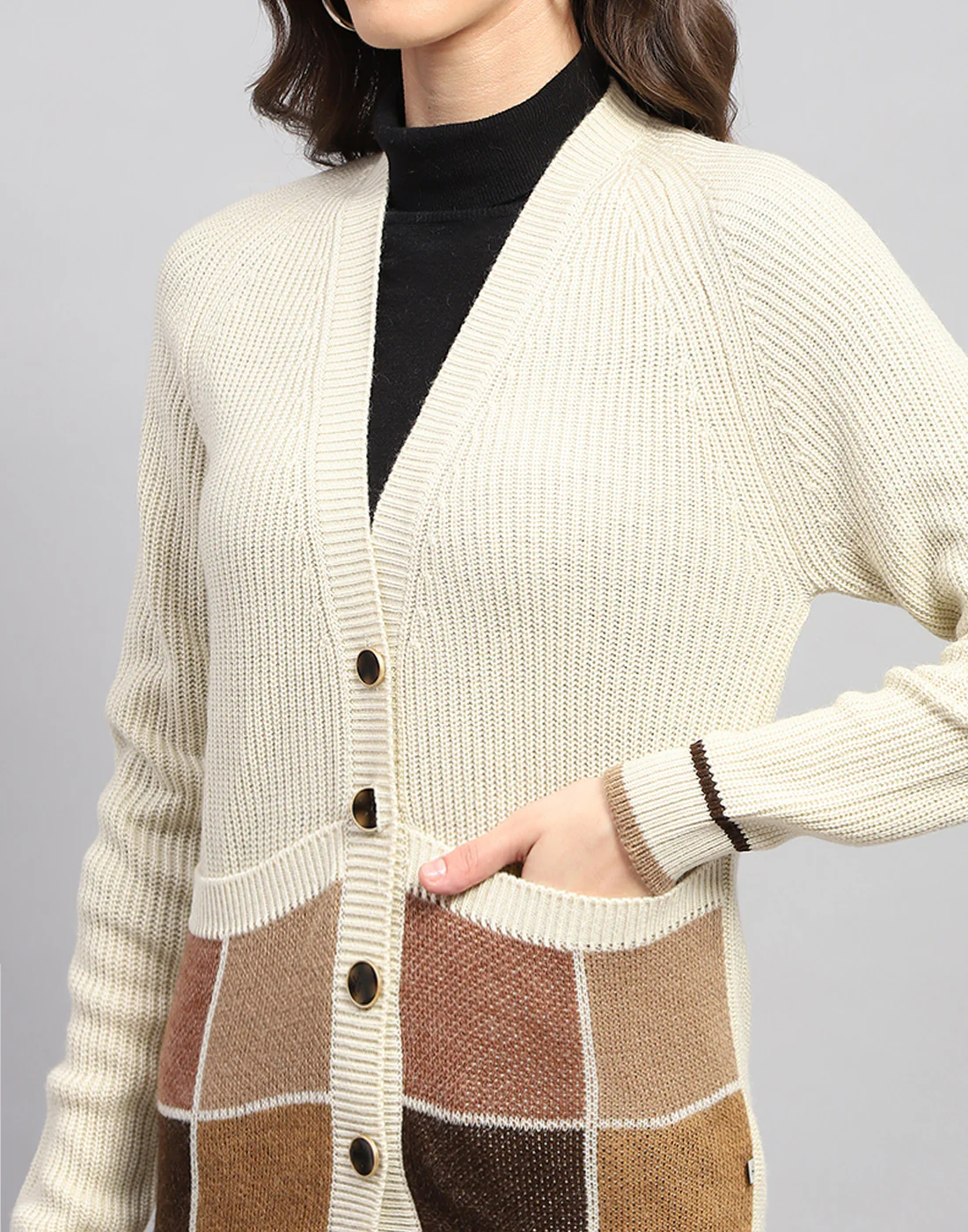 Women Beige Self Design V Neck Full Sleeve Cardigan - Image 7