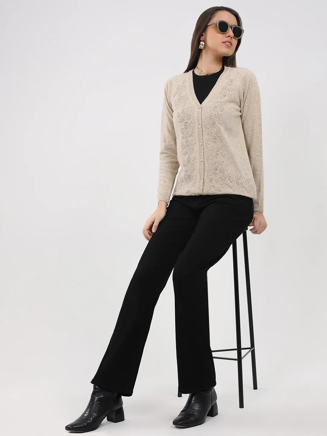 Women Beige Self Design V Neck Full Sleeve Cardigan - Image 2