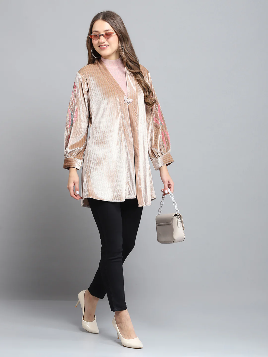 Women Beige Self Design V Neck Full Sleeve Shrug - Image 2