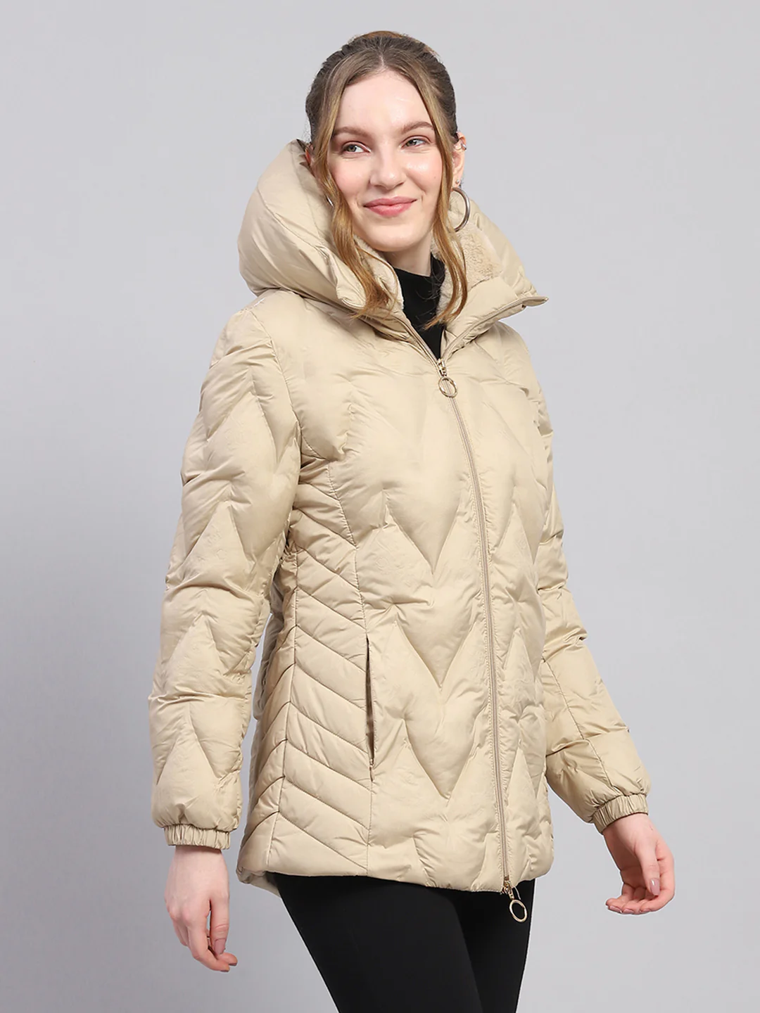 Women Beige Solid Hooded Full Sleeve Jacket - Image 3