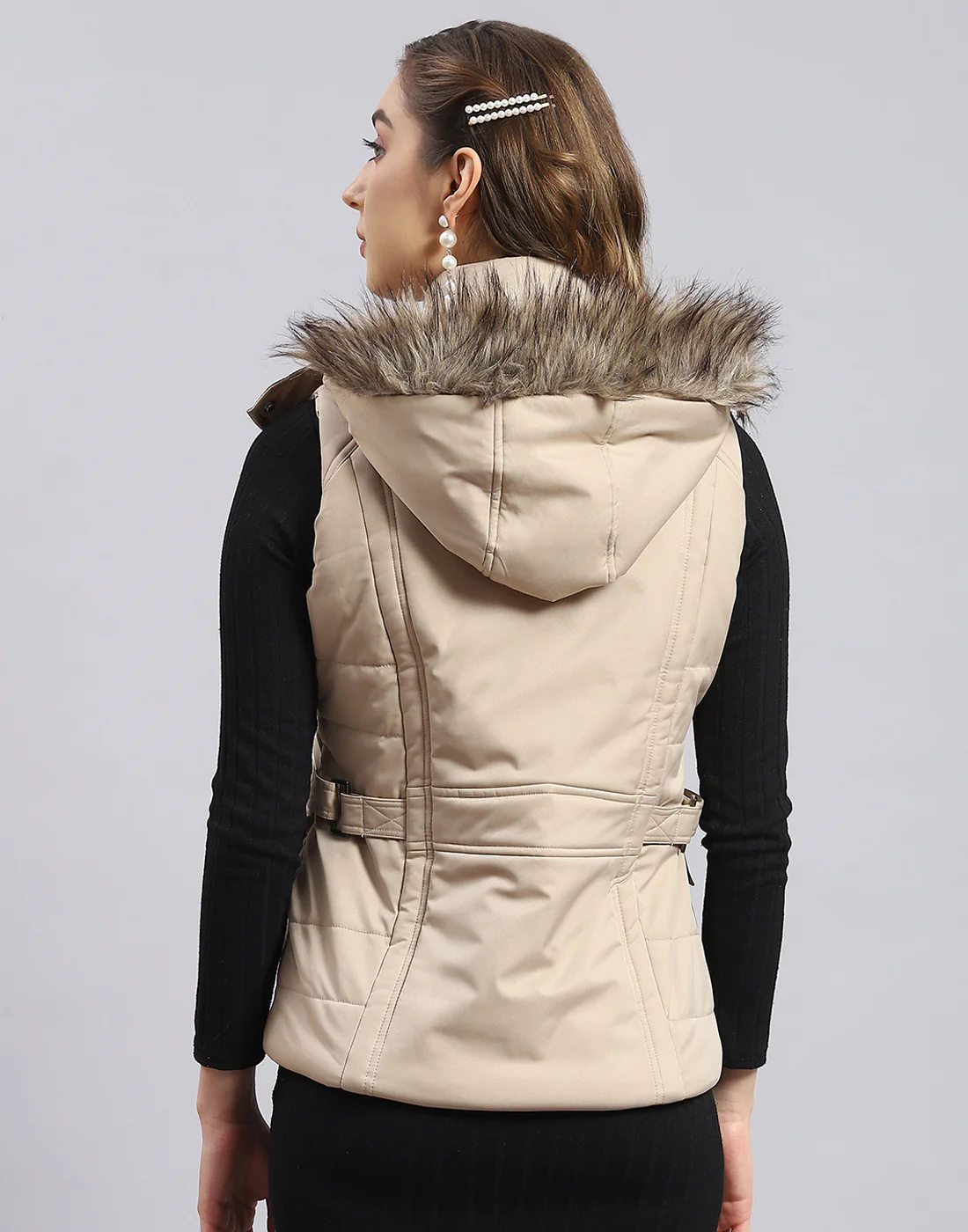 Women Beige Solid Hooded Sleeveless Jacket - Image 5