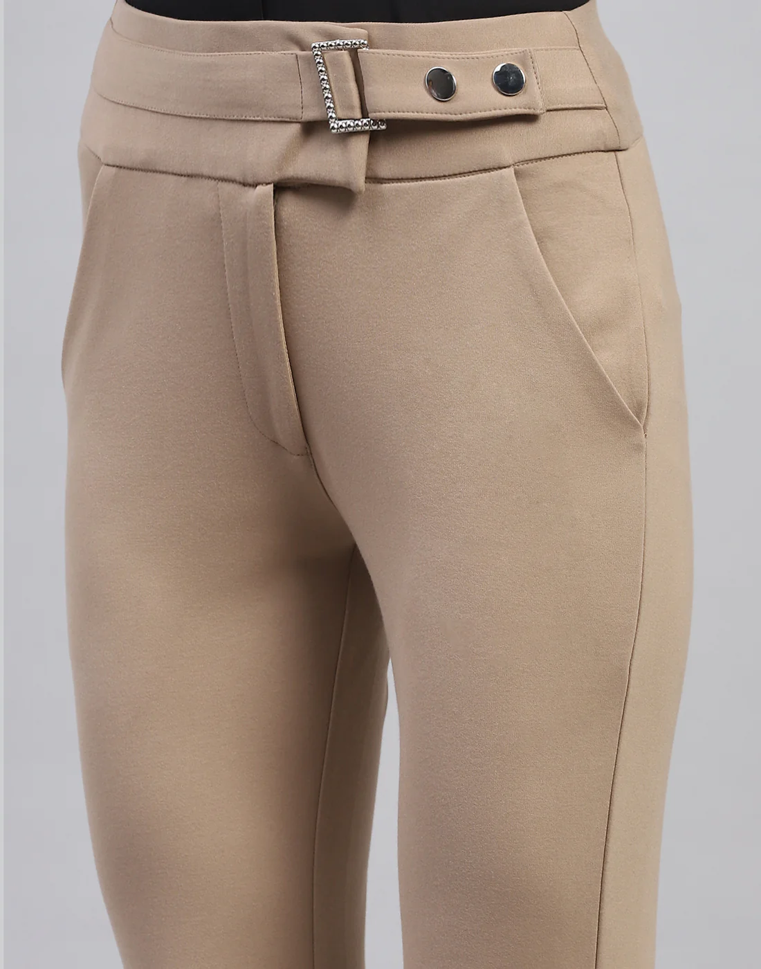 Women Beige Solid Regular Fit Jegging - Image 6