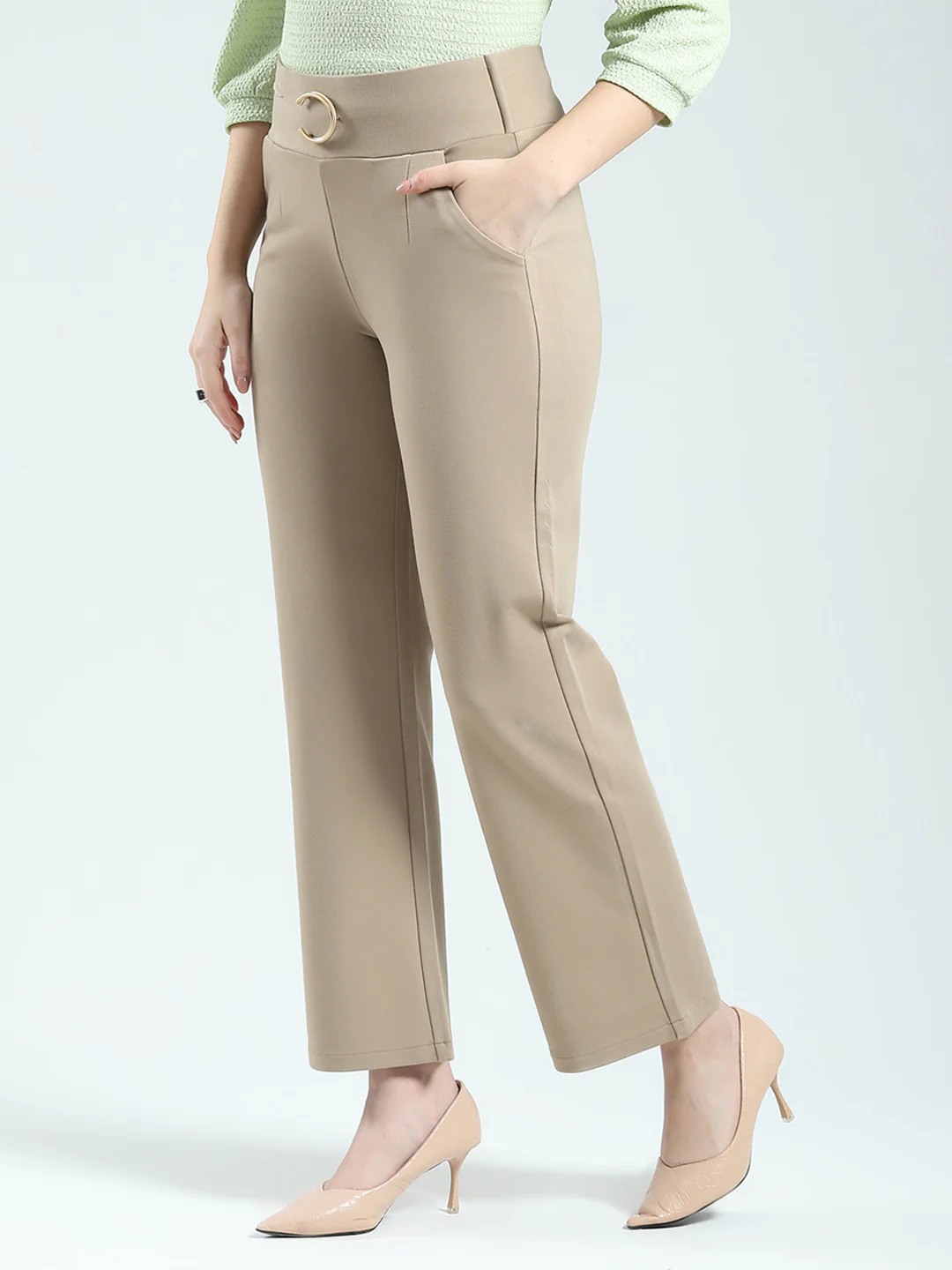 Women Beige Solid Regular Fit Jegging - Image 3